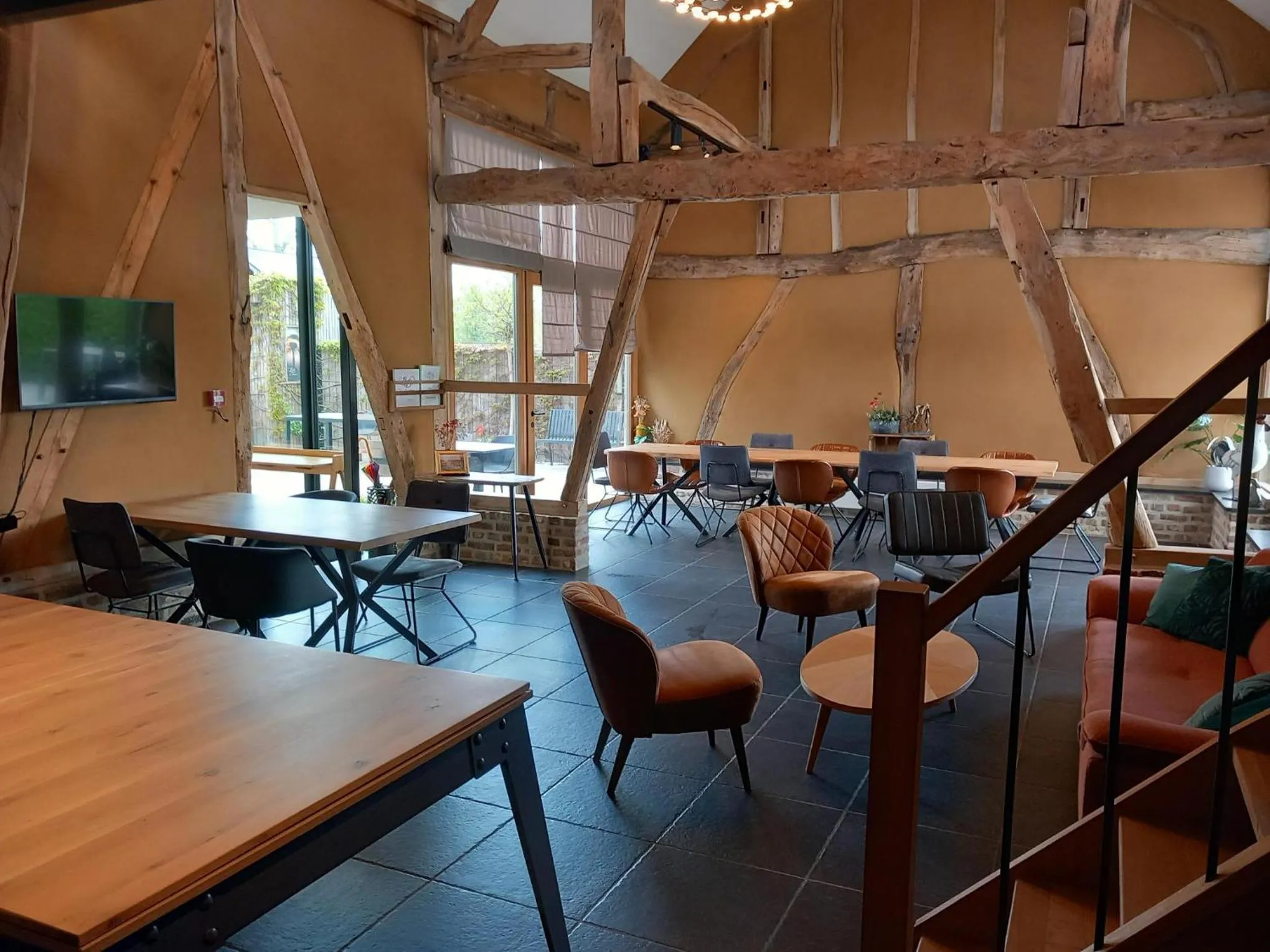 Communal lounge/ TV room in De Bonderbei