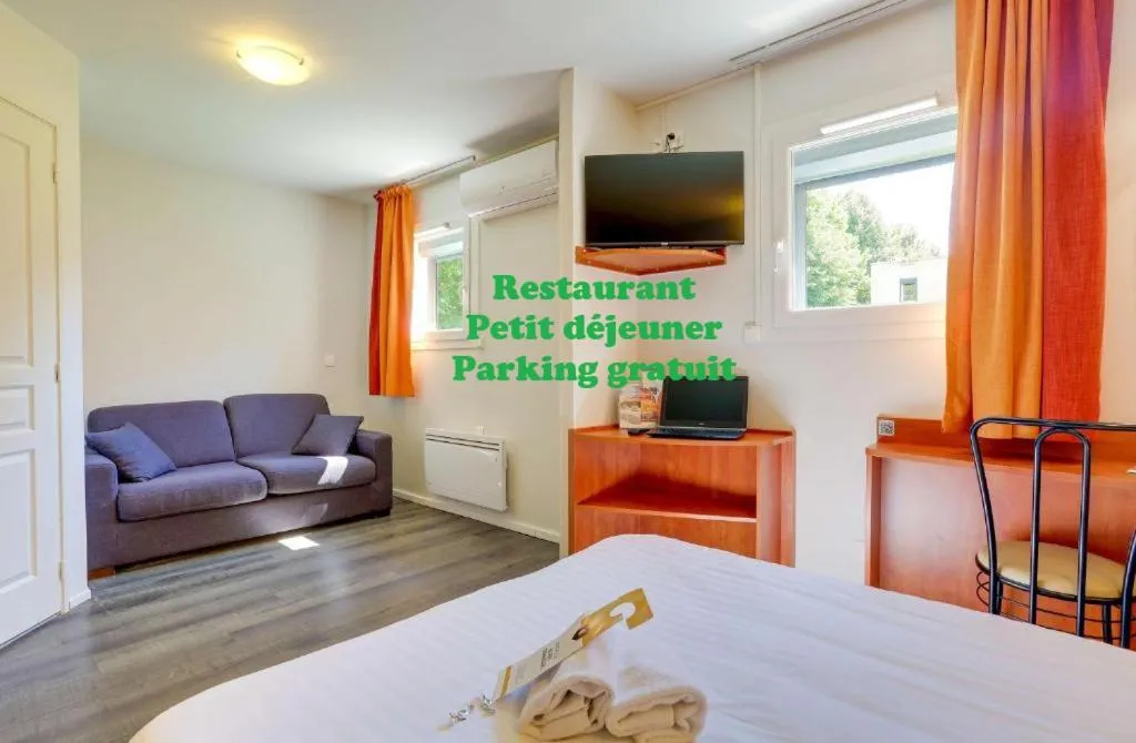 Bed in Brit Hotel Reims La Pompelle