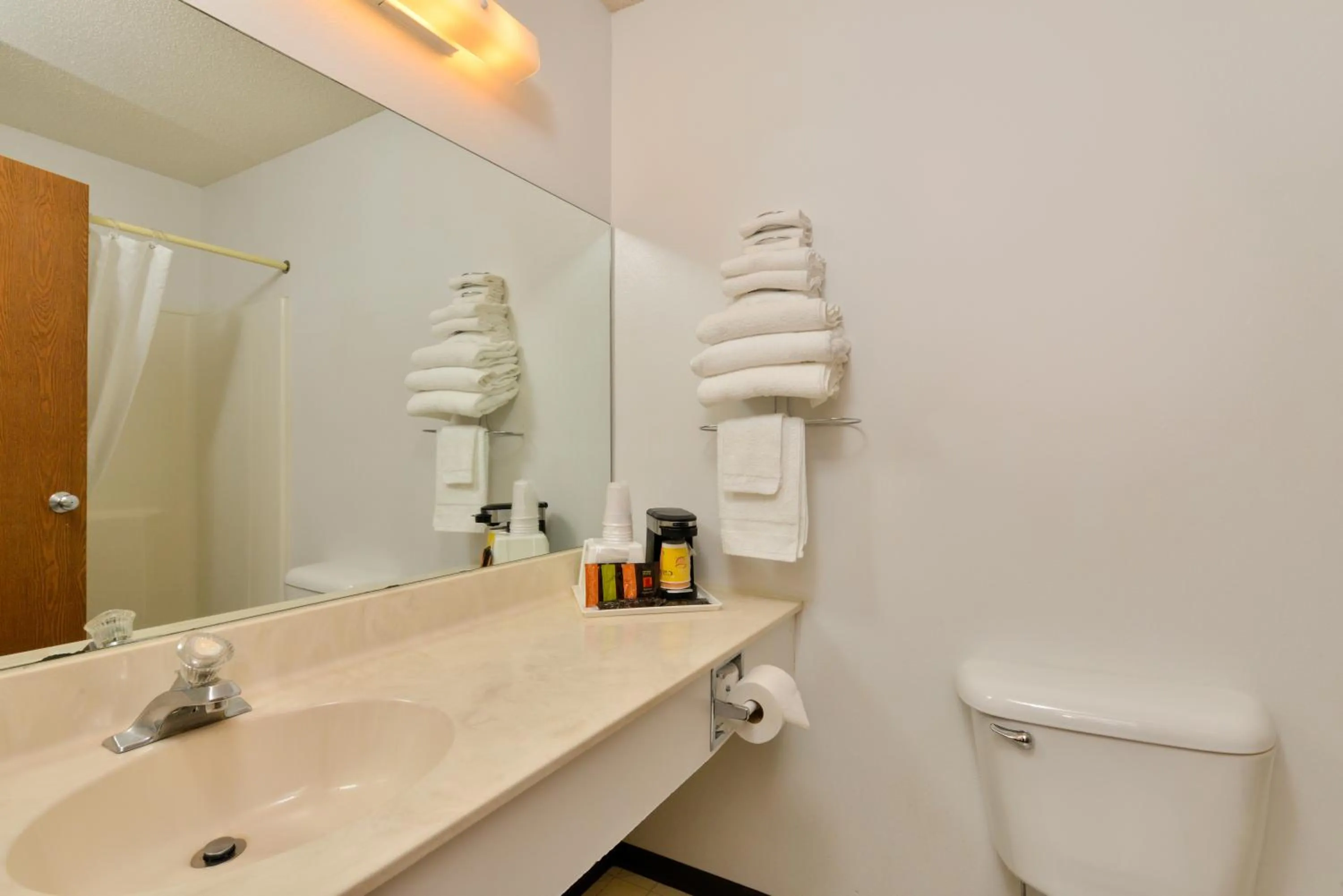 Americas Best Value Inn & Suites Clear Lake