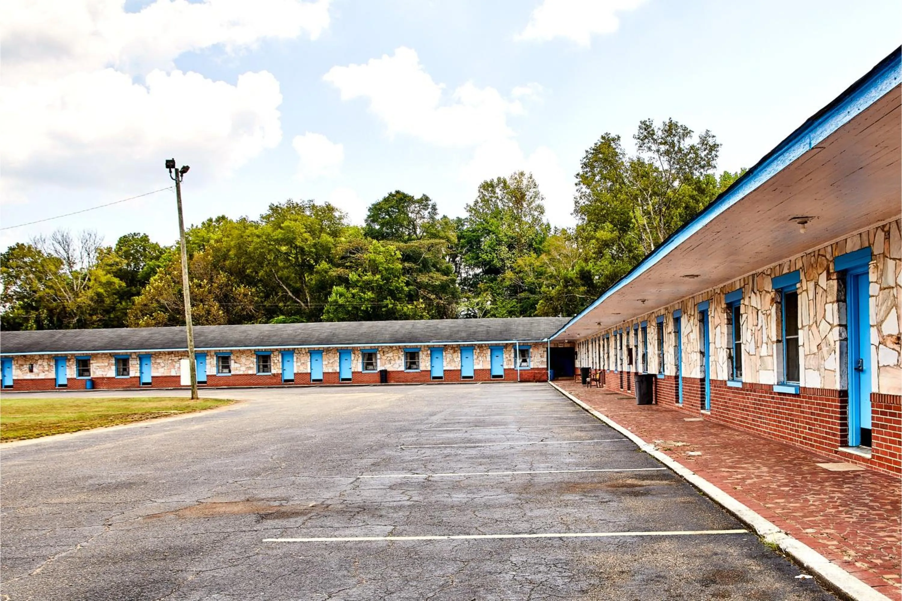 Property building in Hospitality Inn By Belvilla Selma US 80 AL