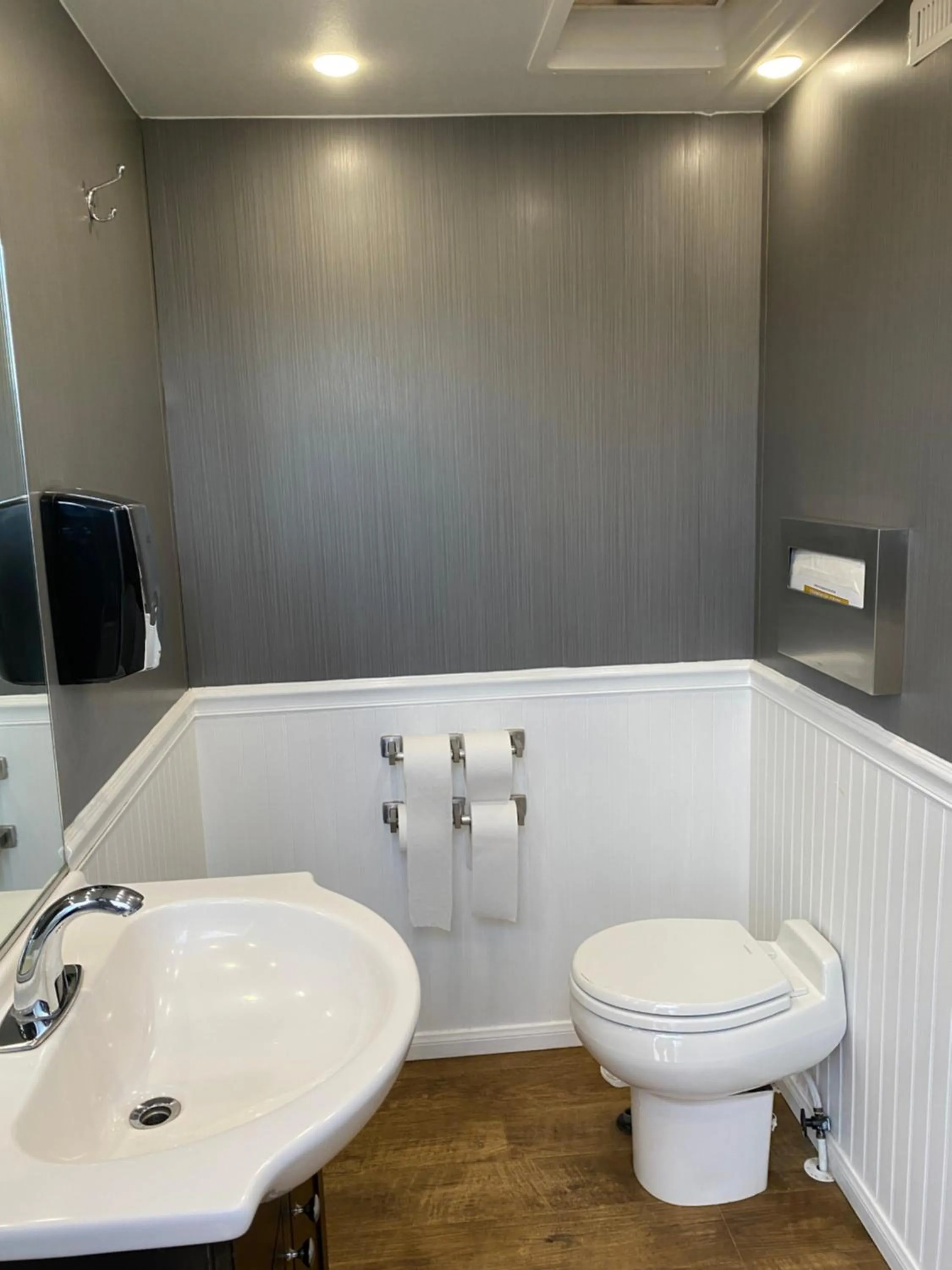 Toilet in The Castle House Estate