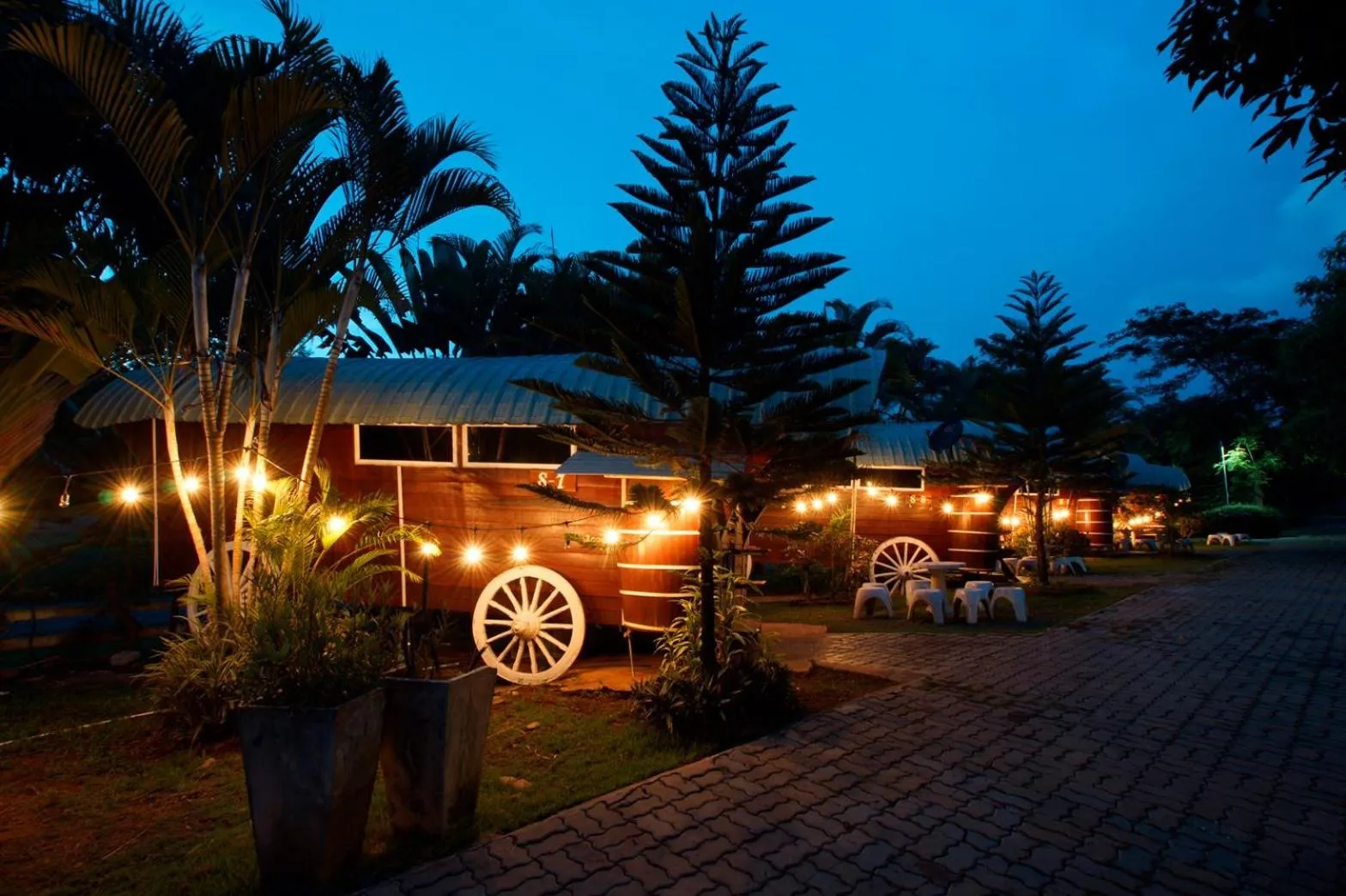 Thongsomboon Club Hotel