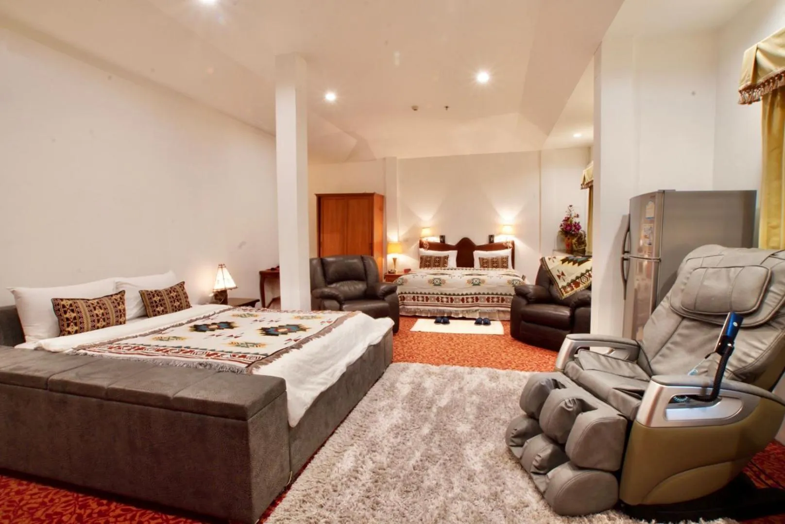 Thongsomboon Club Hotel