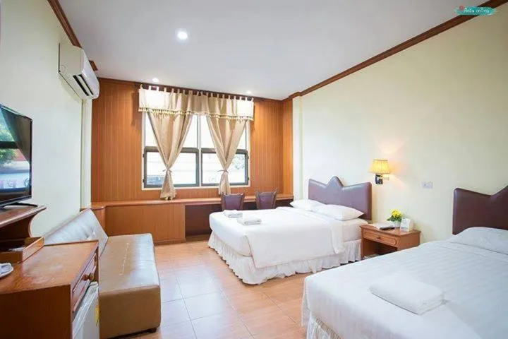 Thongsomboon Club Hotel