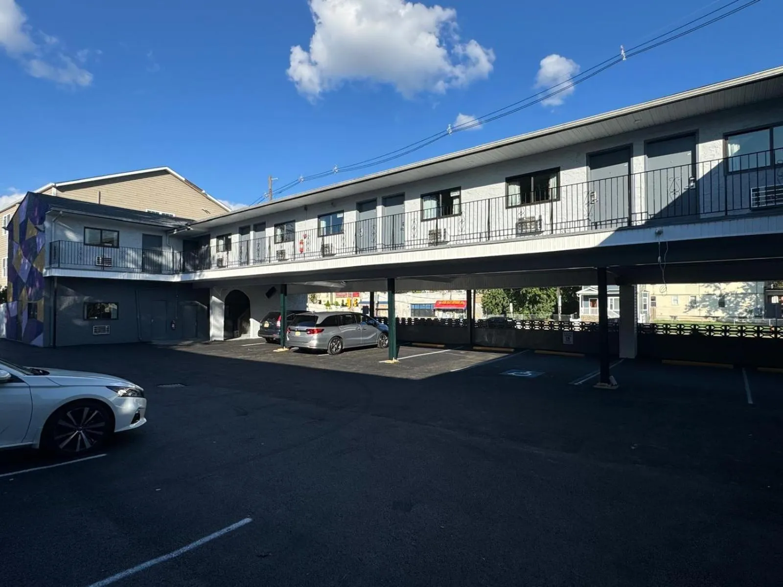 Property building in Essence Express Elizabeth EWR Airport