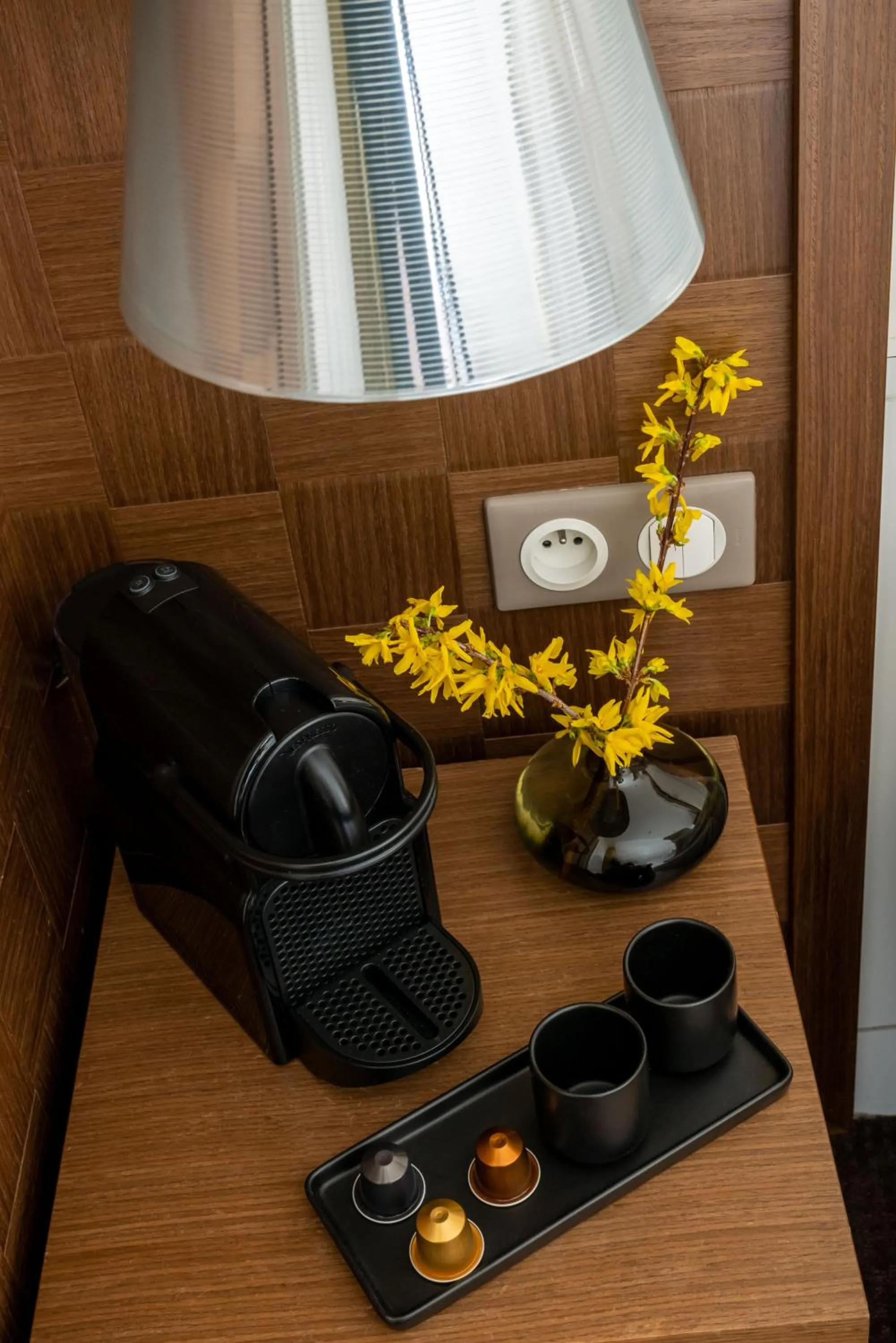 Coffee/tea facilities in Hôtel Le Colisée