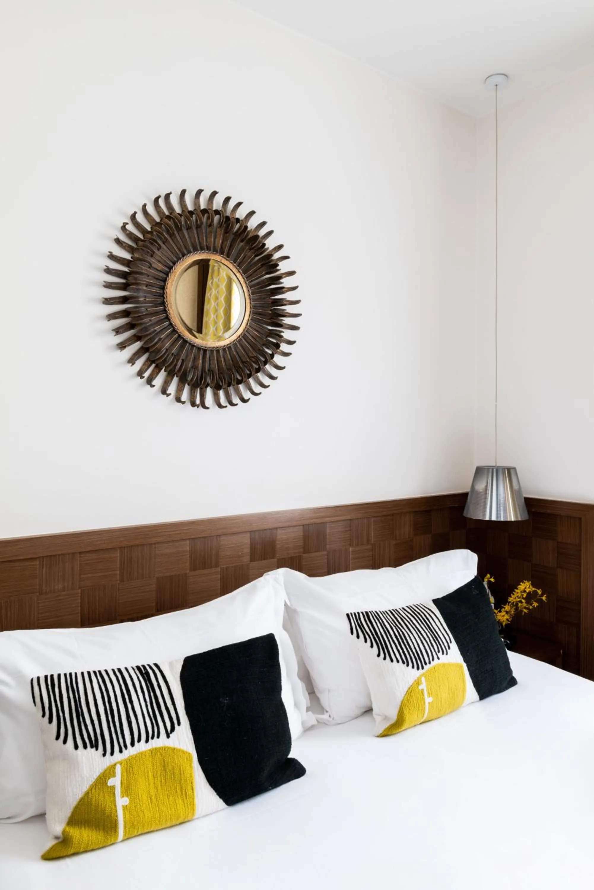 Decorative detail, Bed in Hôtel Le Colisée