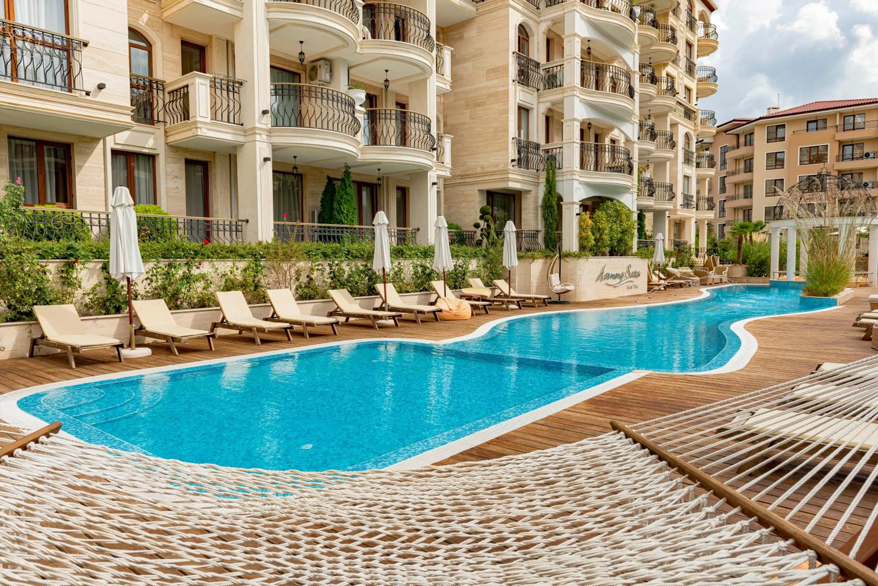 Property building in Menada Harmony Suites X