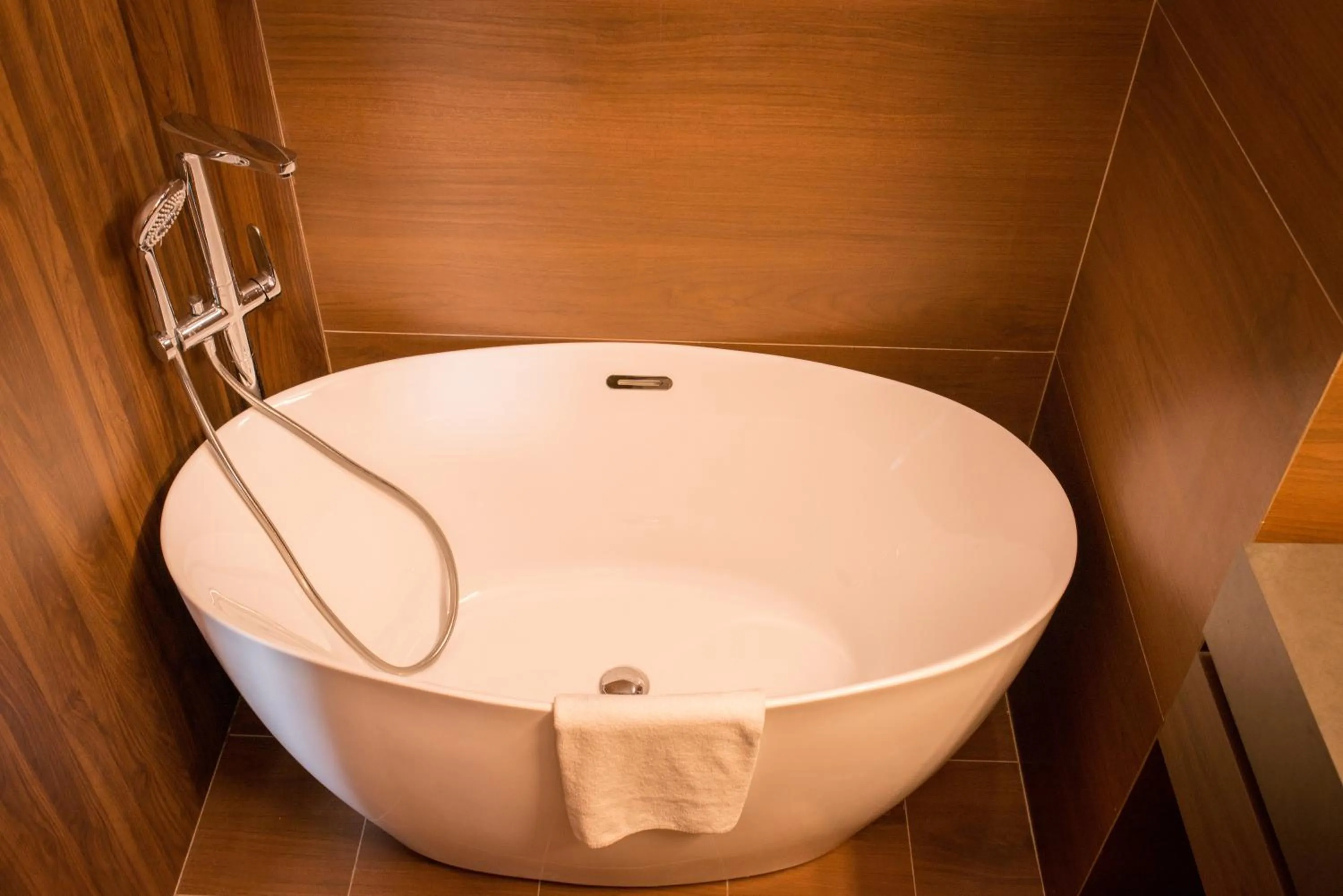 Bathroom in Golden Tulip Villepinte Roissy - Parc des Expositions