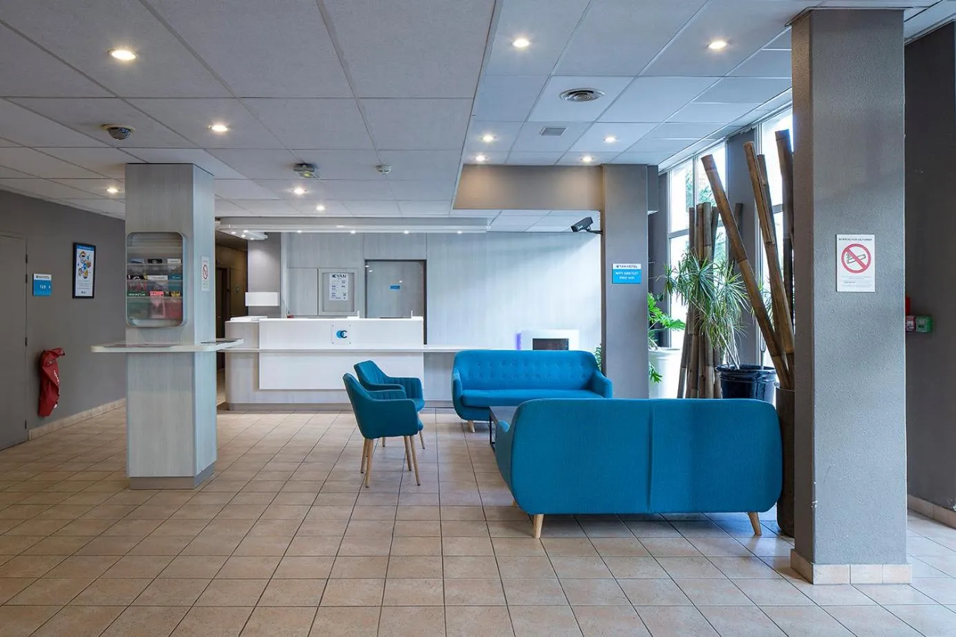 Seating area in CYAN HOTEL - Roissy Villepinte Parc des Expositions