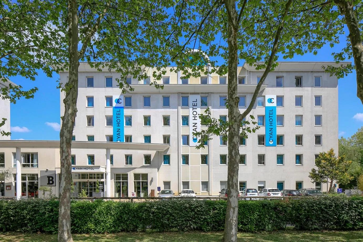 Property building in CYAN HOTEL - Roissy Villepinte Parc des Expositions