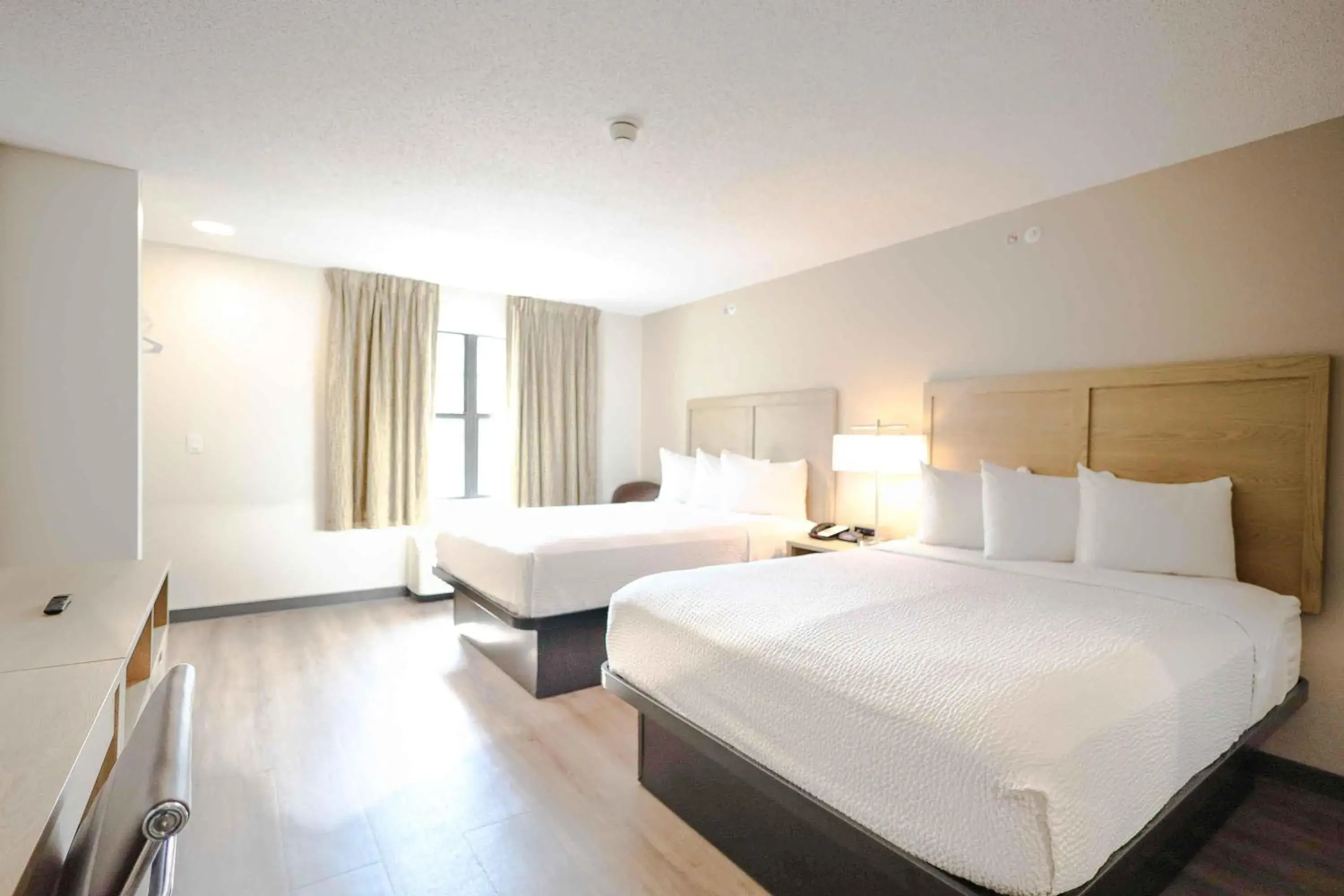 Studio with 2 Double Beds - Non-Smoking in Extended Stay America Suites - Cleveland - Beachwood - Orange Place - South Studio with 2 Double Beds - Non-Smoking in Extended Stay America Suites - Cleveland - Beachwood - Orange Place - South