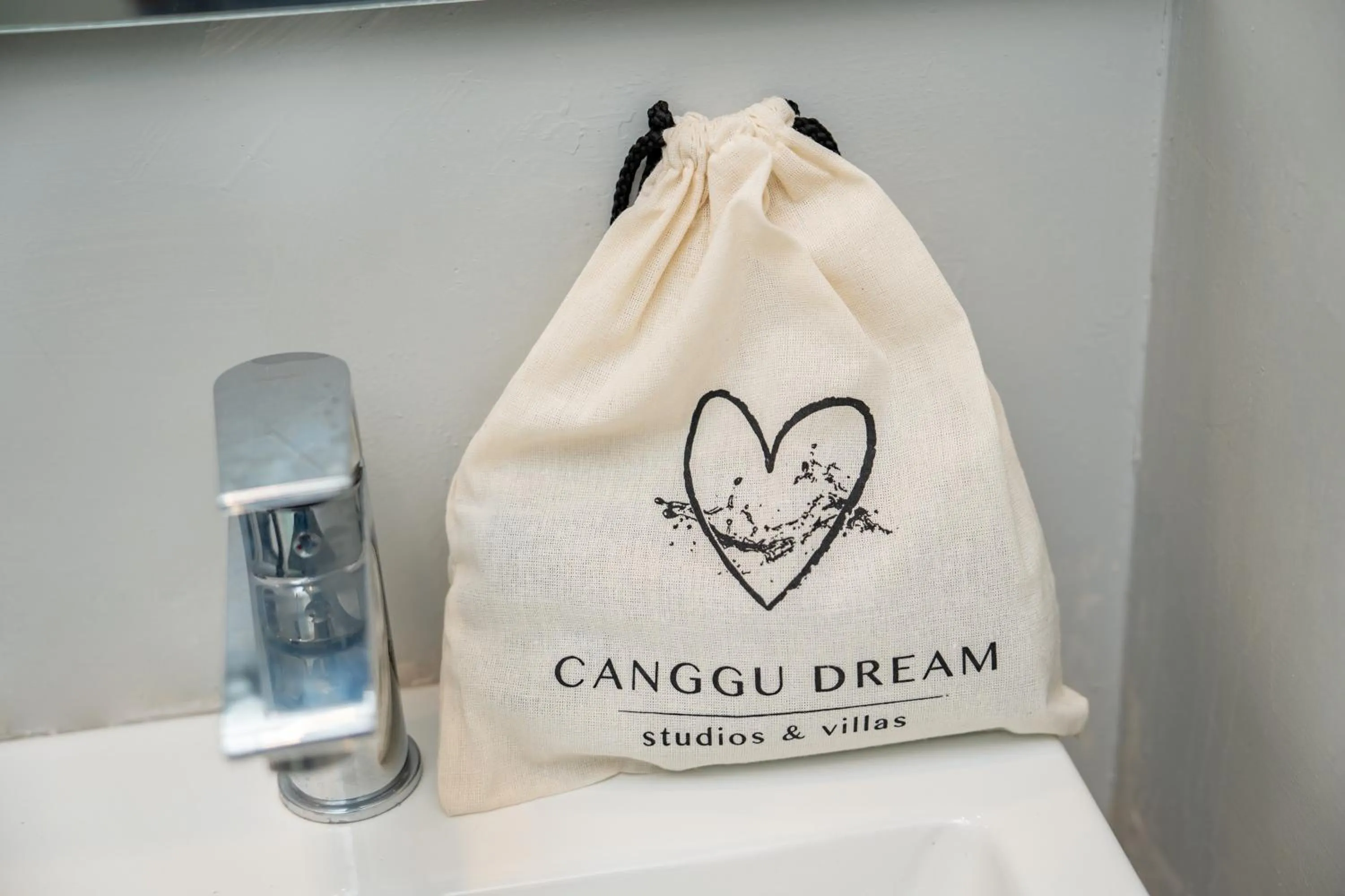 Logo/Certificate/Sign in Canggu Dream Studios & Villas