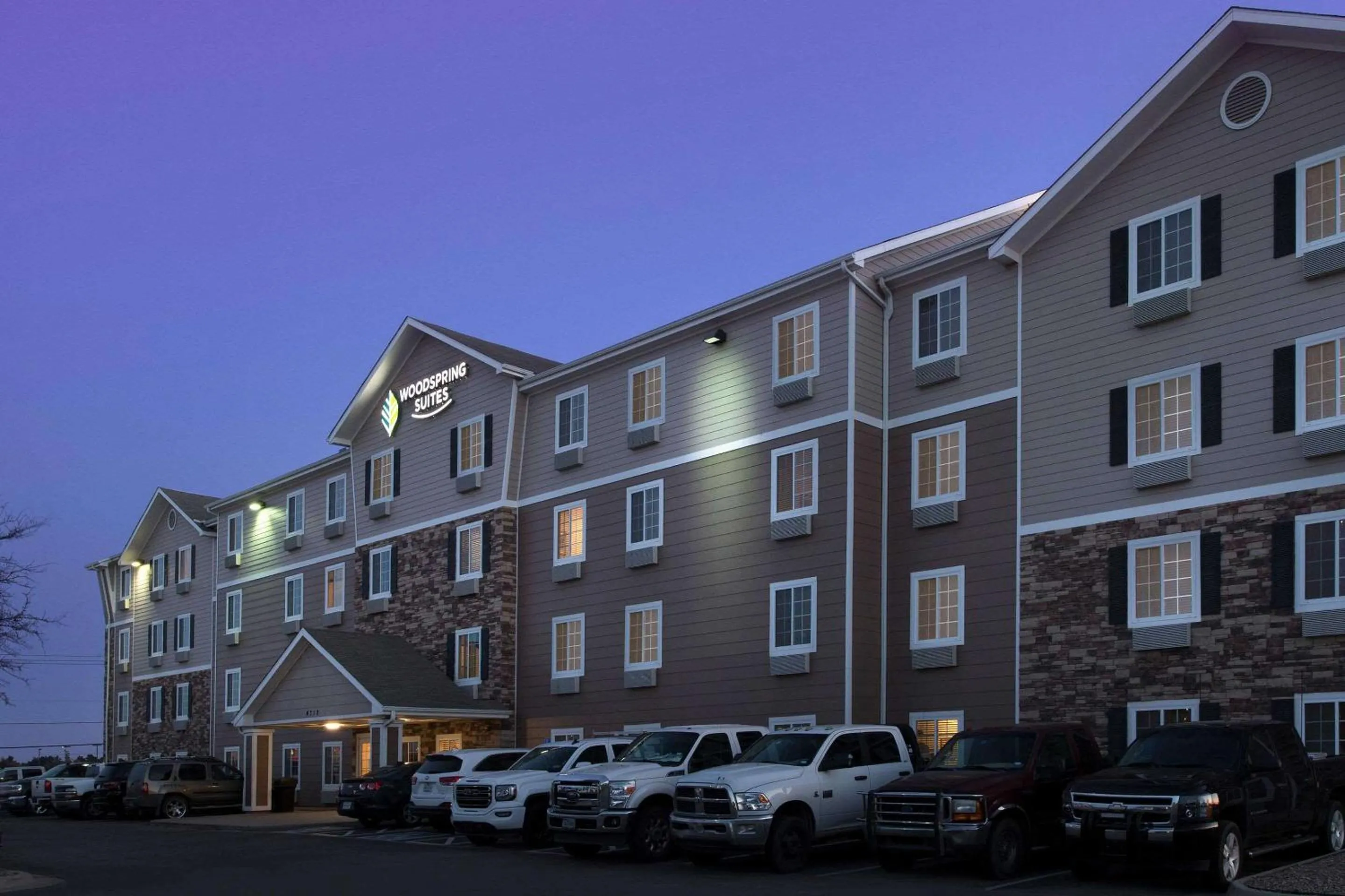 Property building in WoodSpring Suites Midland