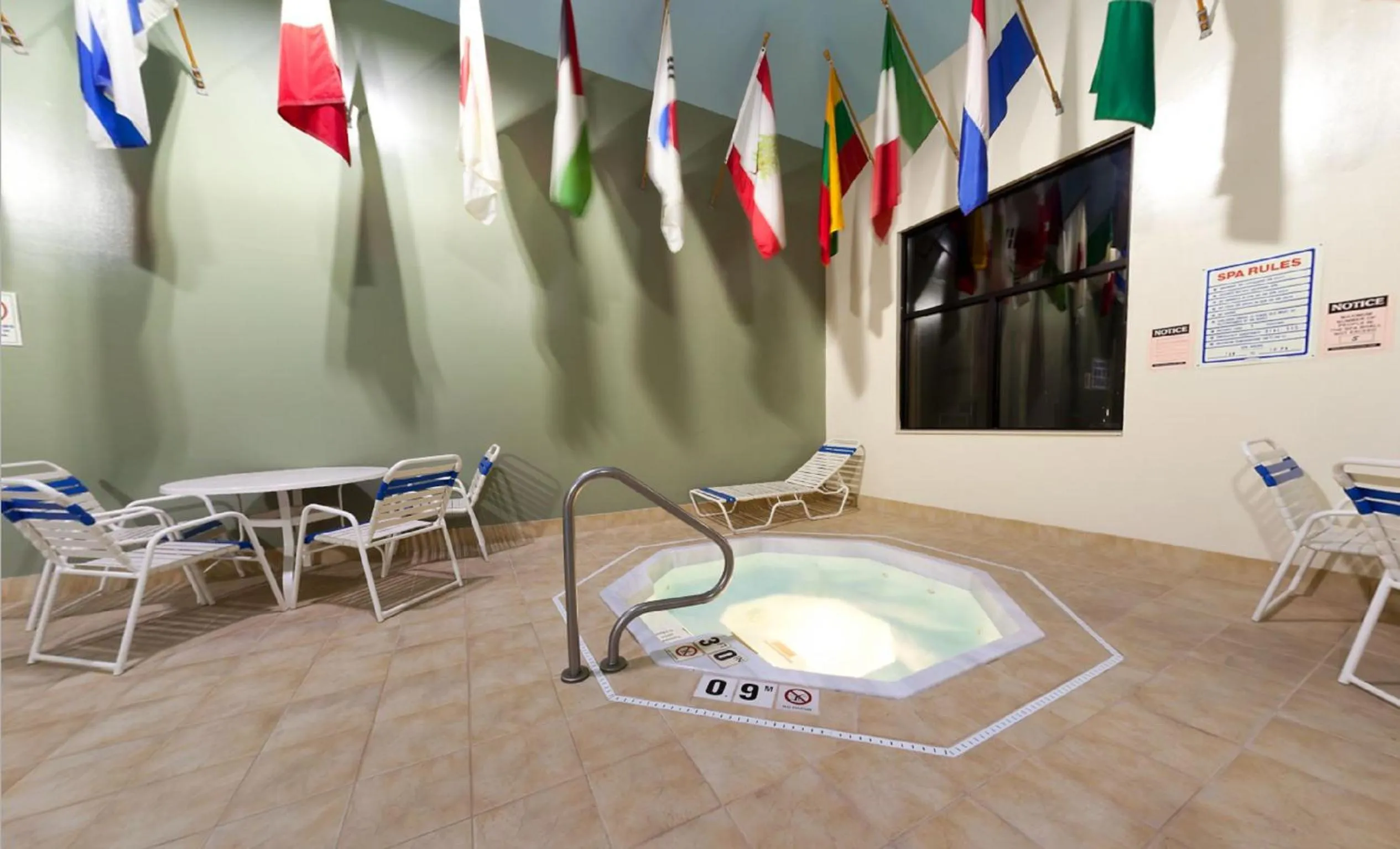 Hot Tub in Radisson Hotel & Conference Center Rockford