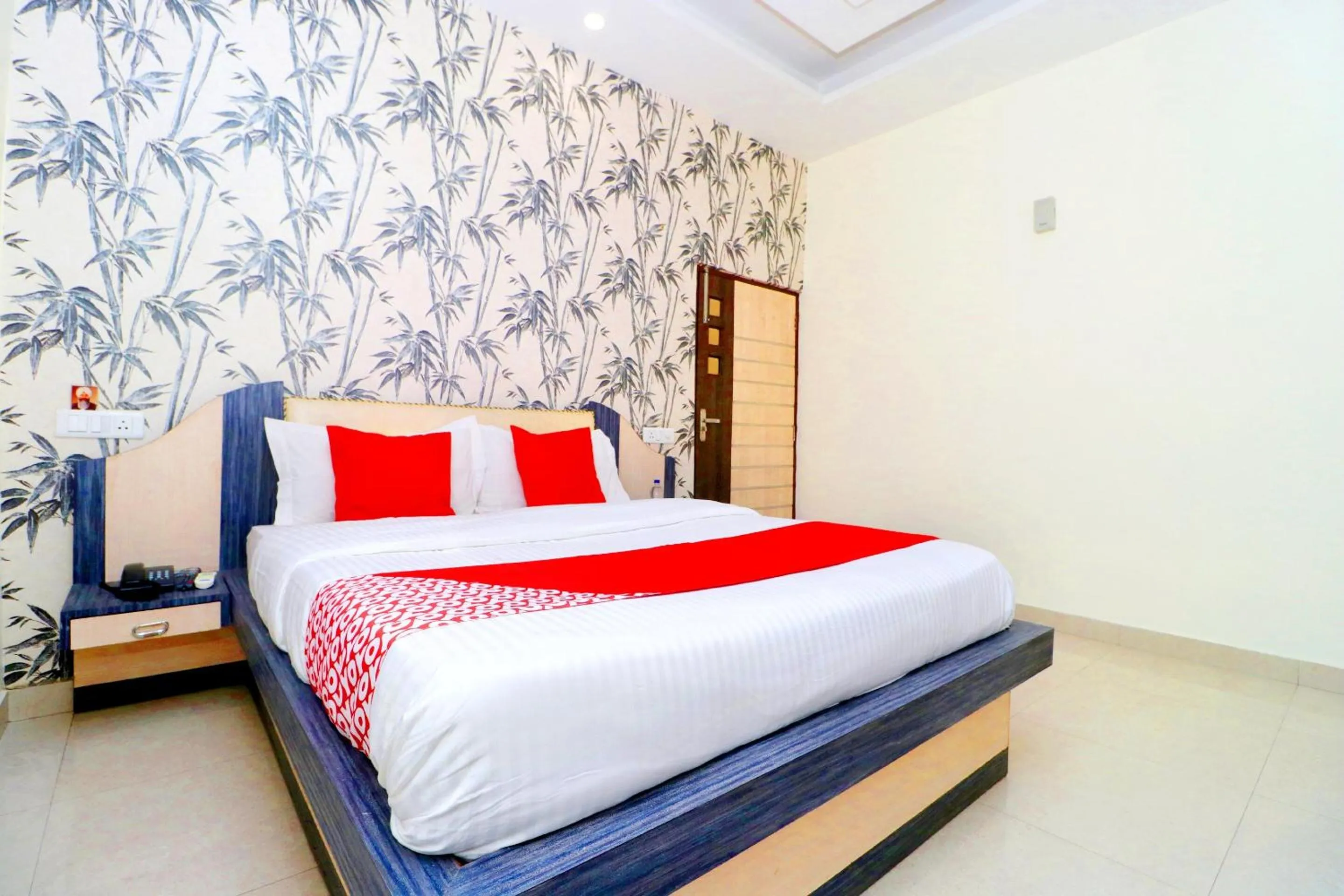 Bedroom, Bed in Hotel O Sangam Resort