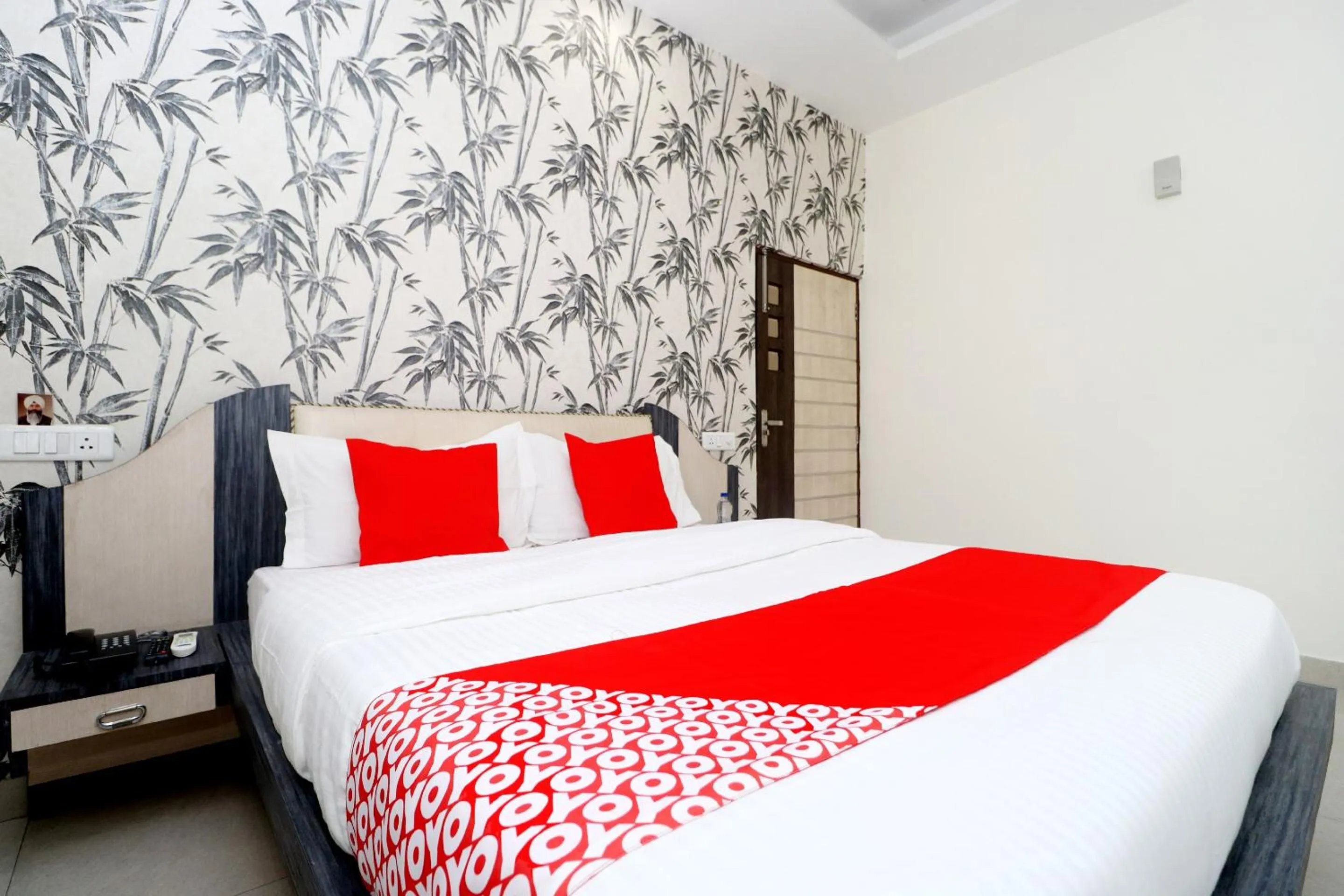 Bedroom, Bed in Hotel O Sangam Resort