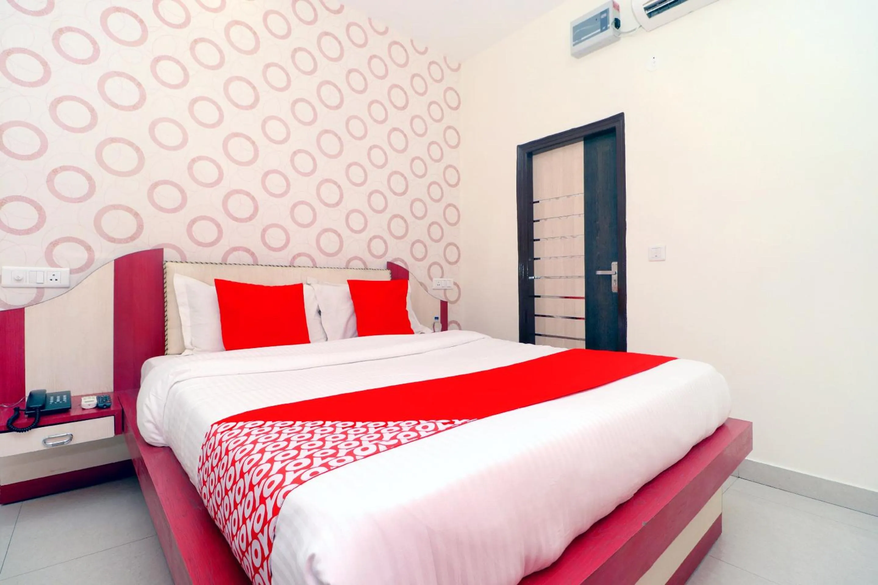 Bedroom, Bed in Hotel O Sangam Resort