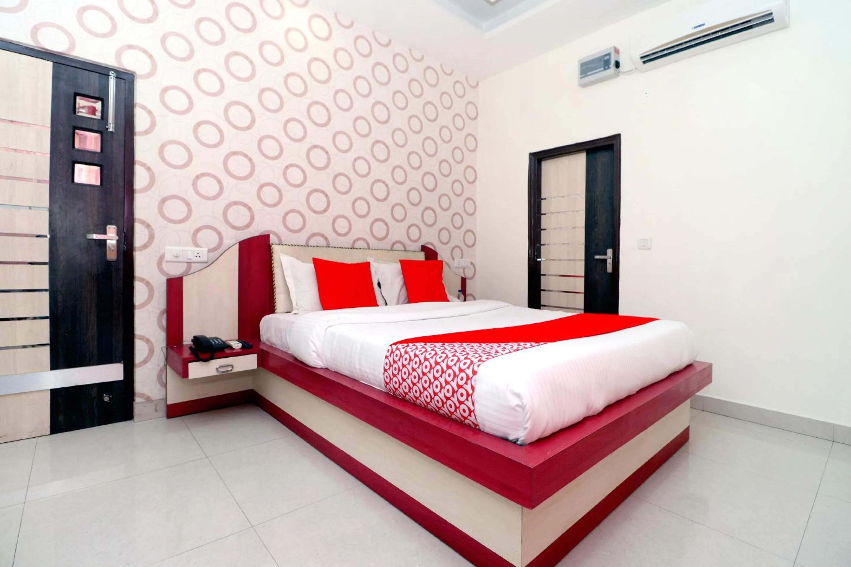 Bedroom, Bed in Hotel O Sangam Resort