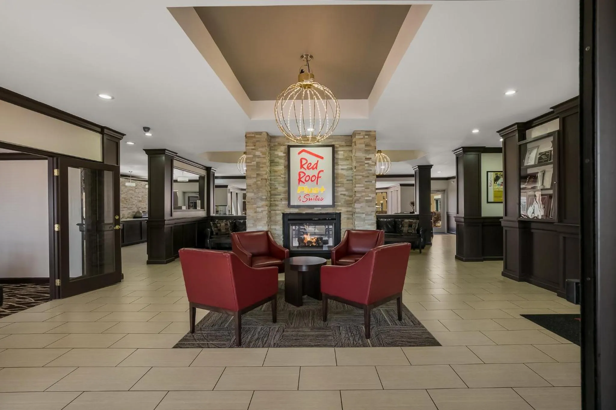Lobby or reception in Red Roof Inn PLUS+ & Suites Knoxville West - Cedar Bluff