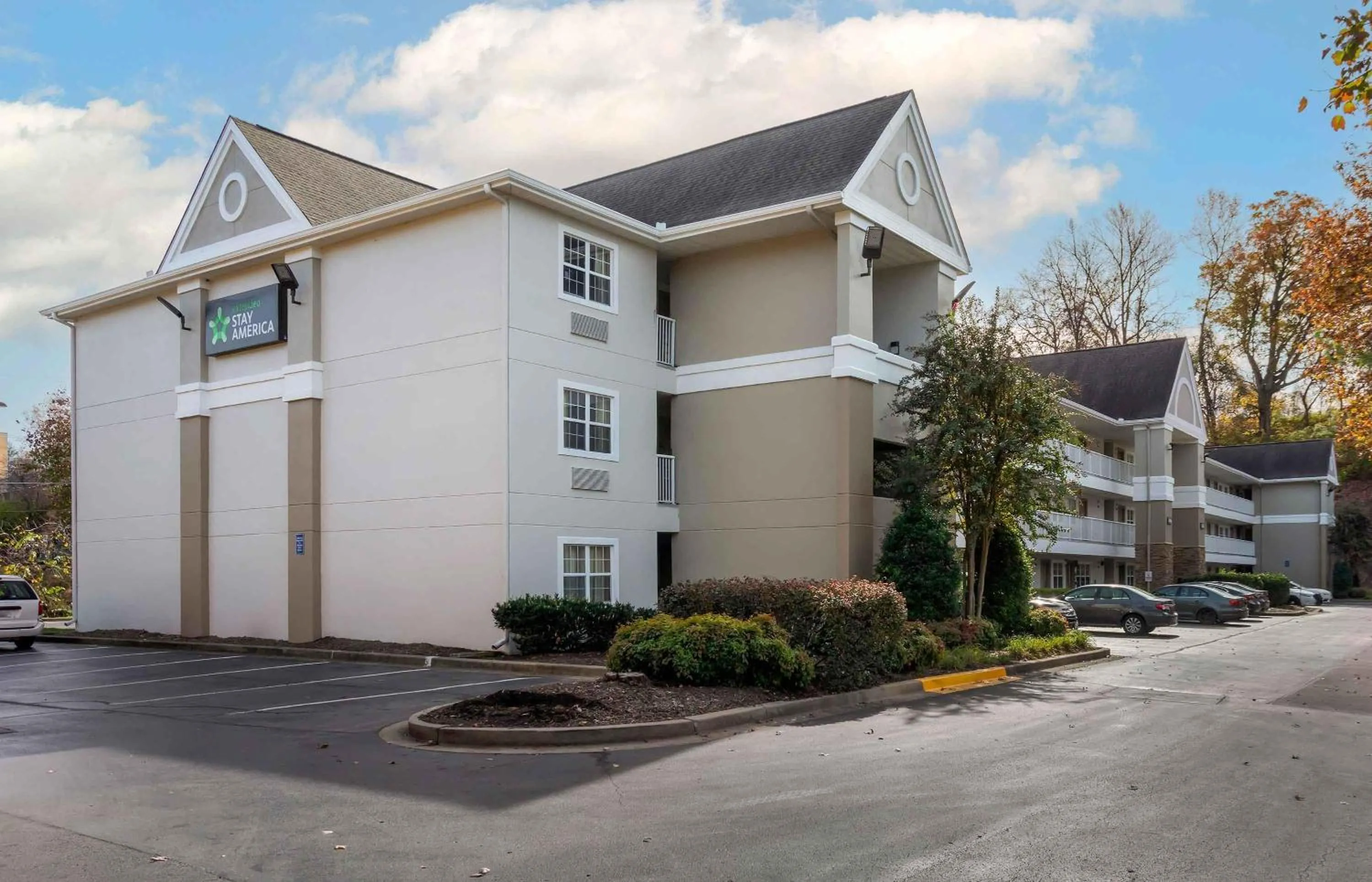 Property building in Extended Stay America Select Suites - Nashville - Airport