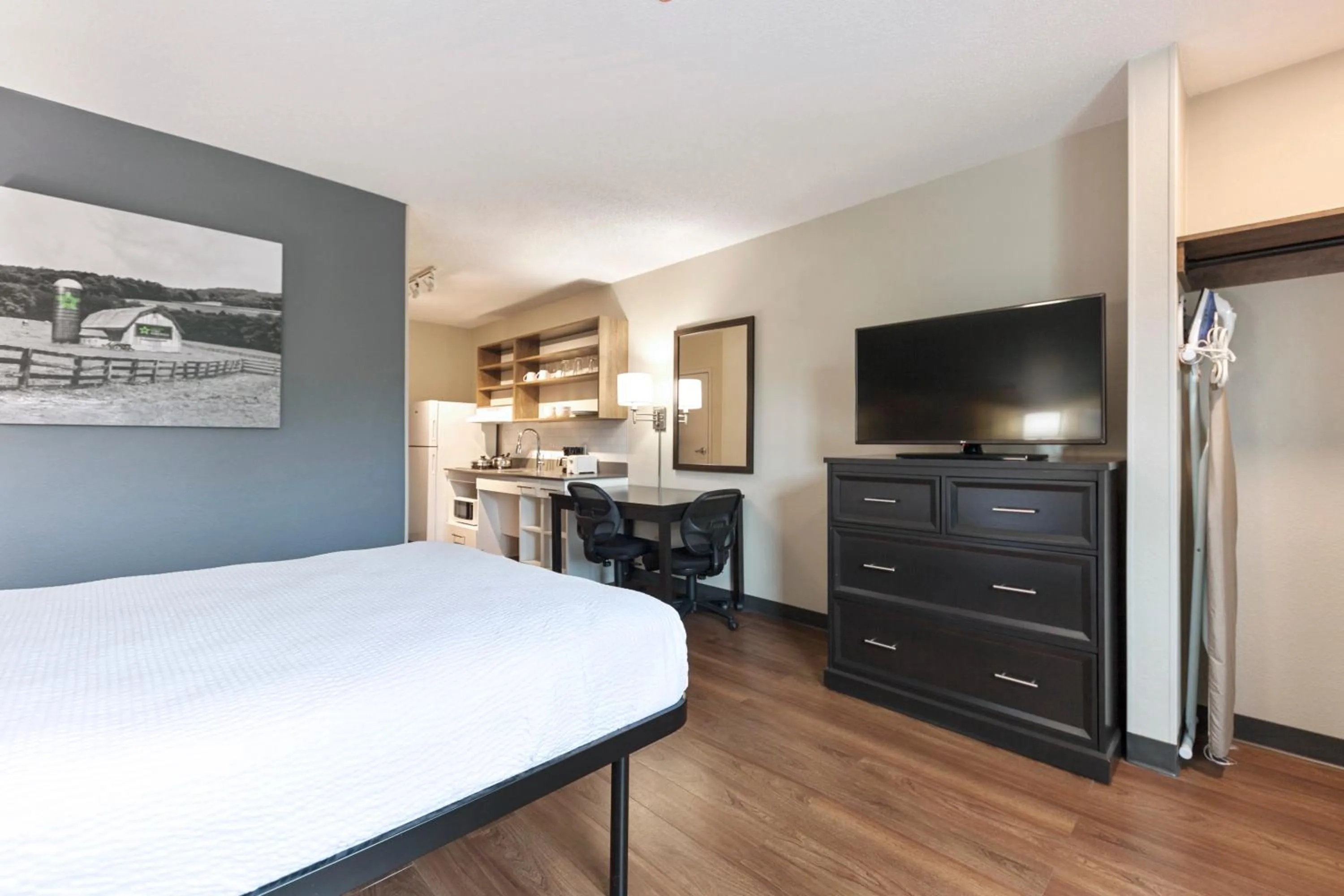 Bed in Extended Stay America Premier Suites - Nashville - Vanderbilt