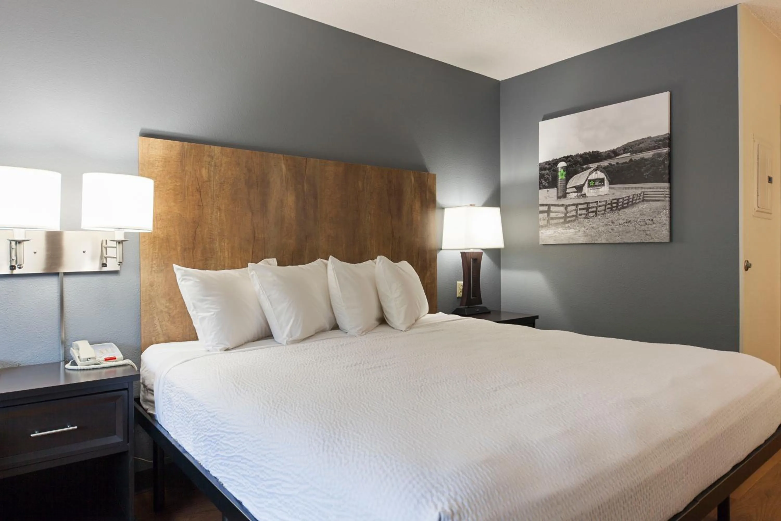 Bed in Extended Stay America Premier Suites - Nashville - Vanderbilt