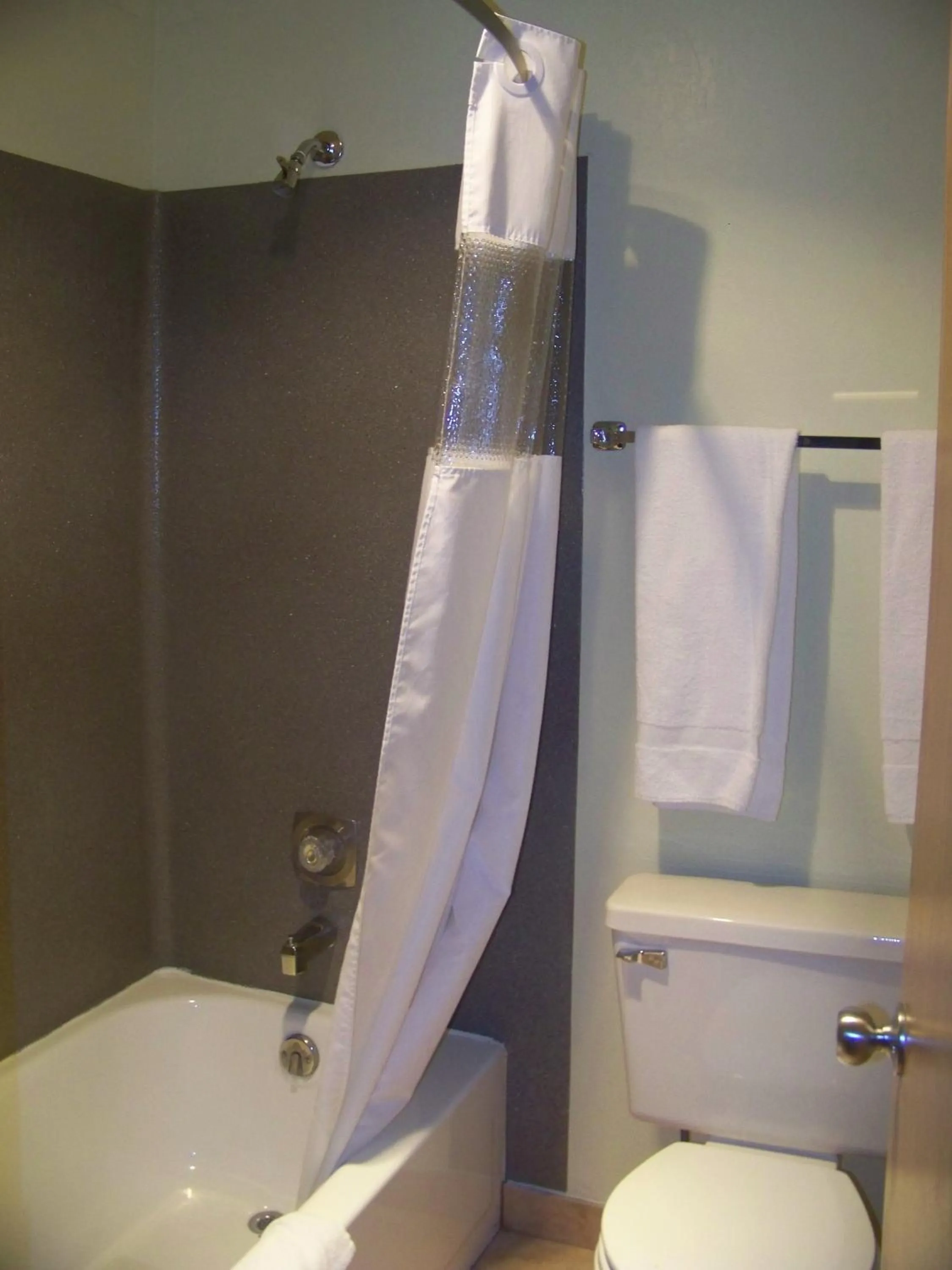 Bathroom in Knights Inn Evanston