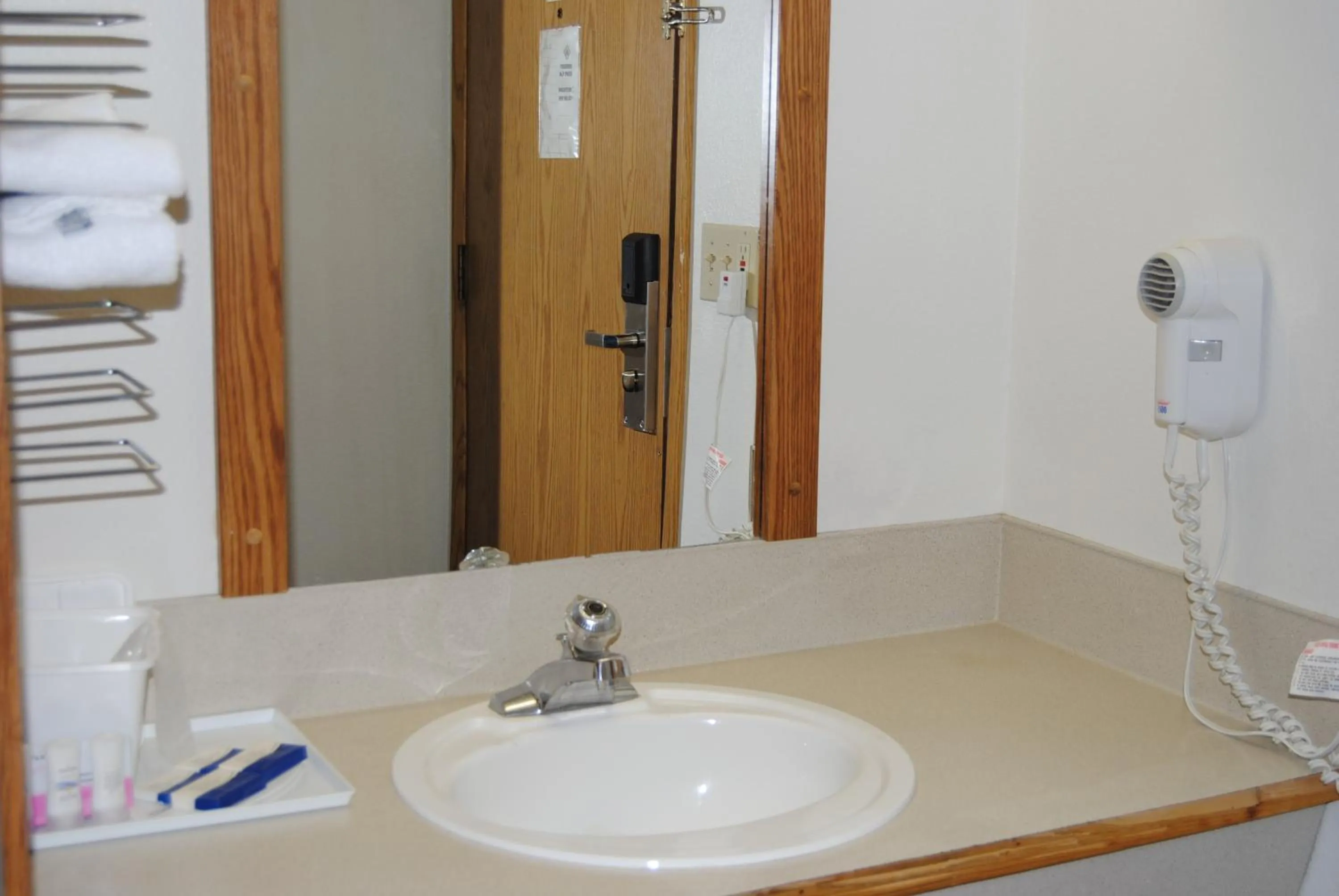 Bathroom in Knights Inn Evanston