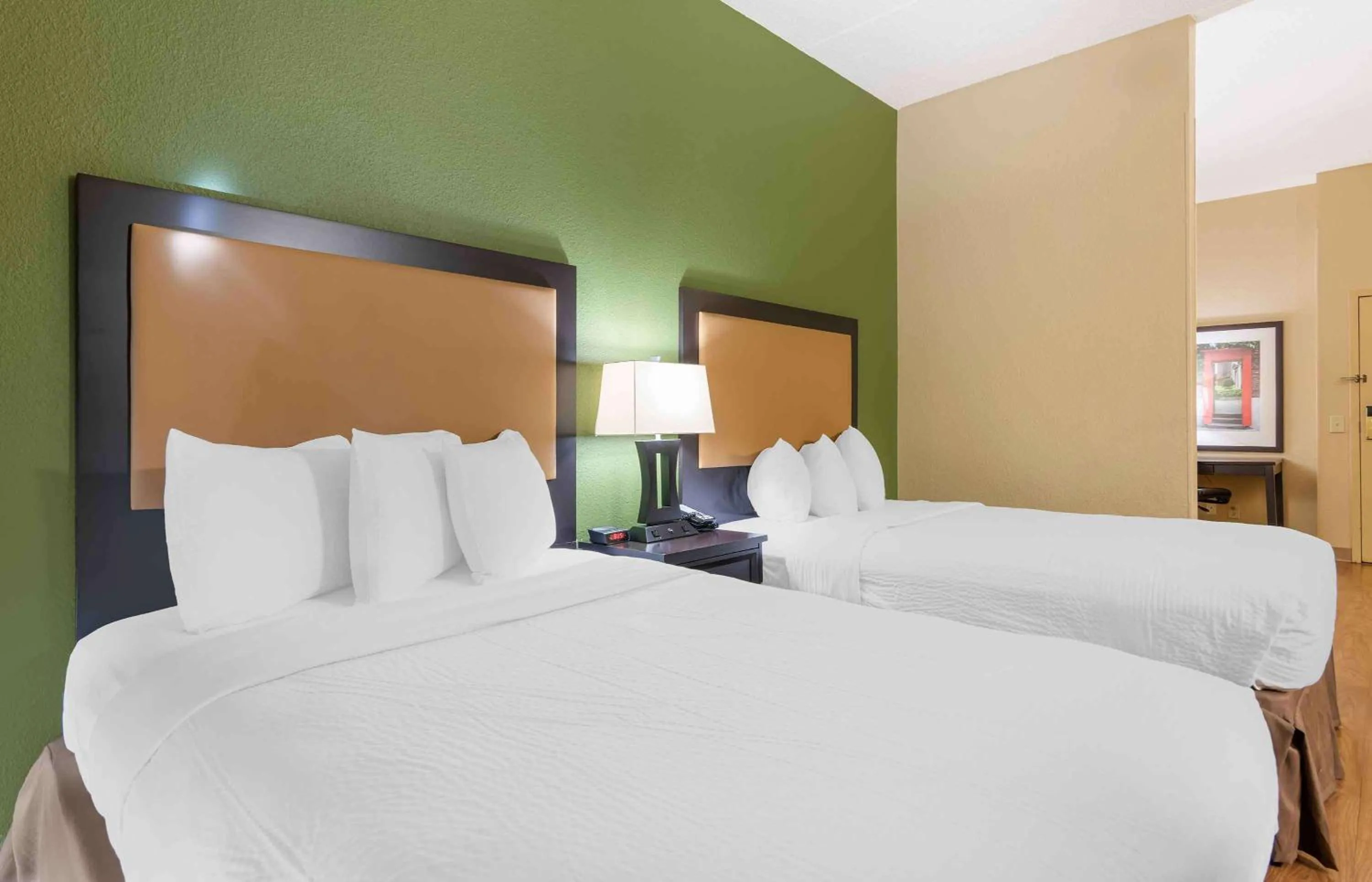 Bedroom, Bed in Extended Stay America Suites - Atlanta - Gwinnett Place
