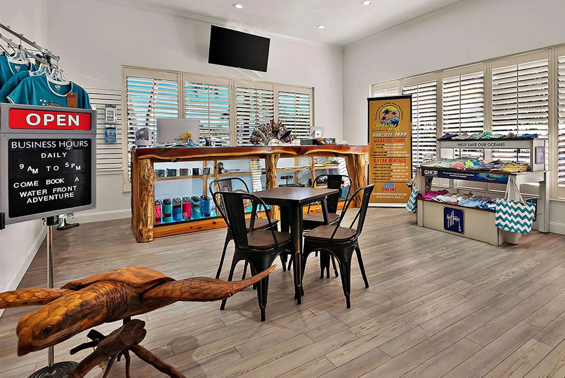 Lobby or reception in PaddleTail Waterfront Lodge, Trademark Collection by Wyndham