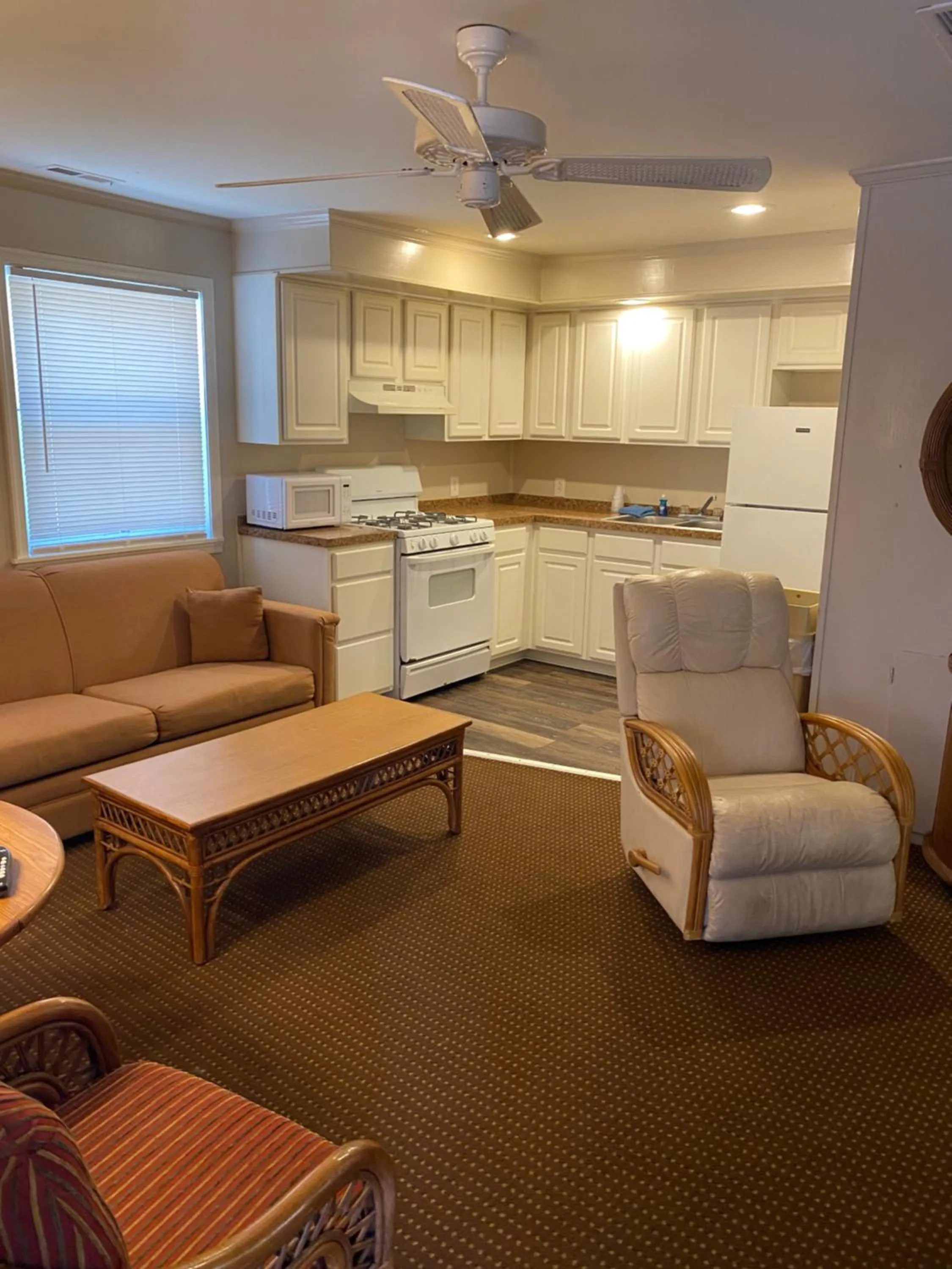 The Admiral Hotel/Motel