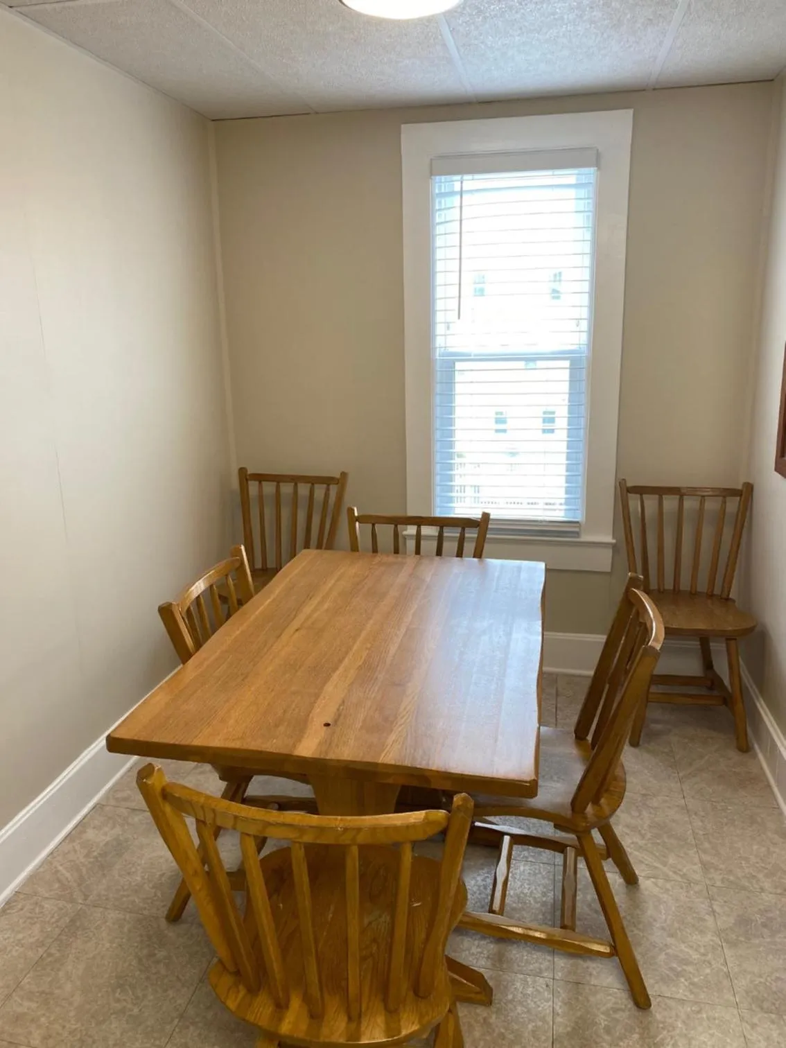 Seating area in The Admiral Hotel/Motel