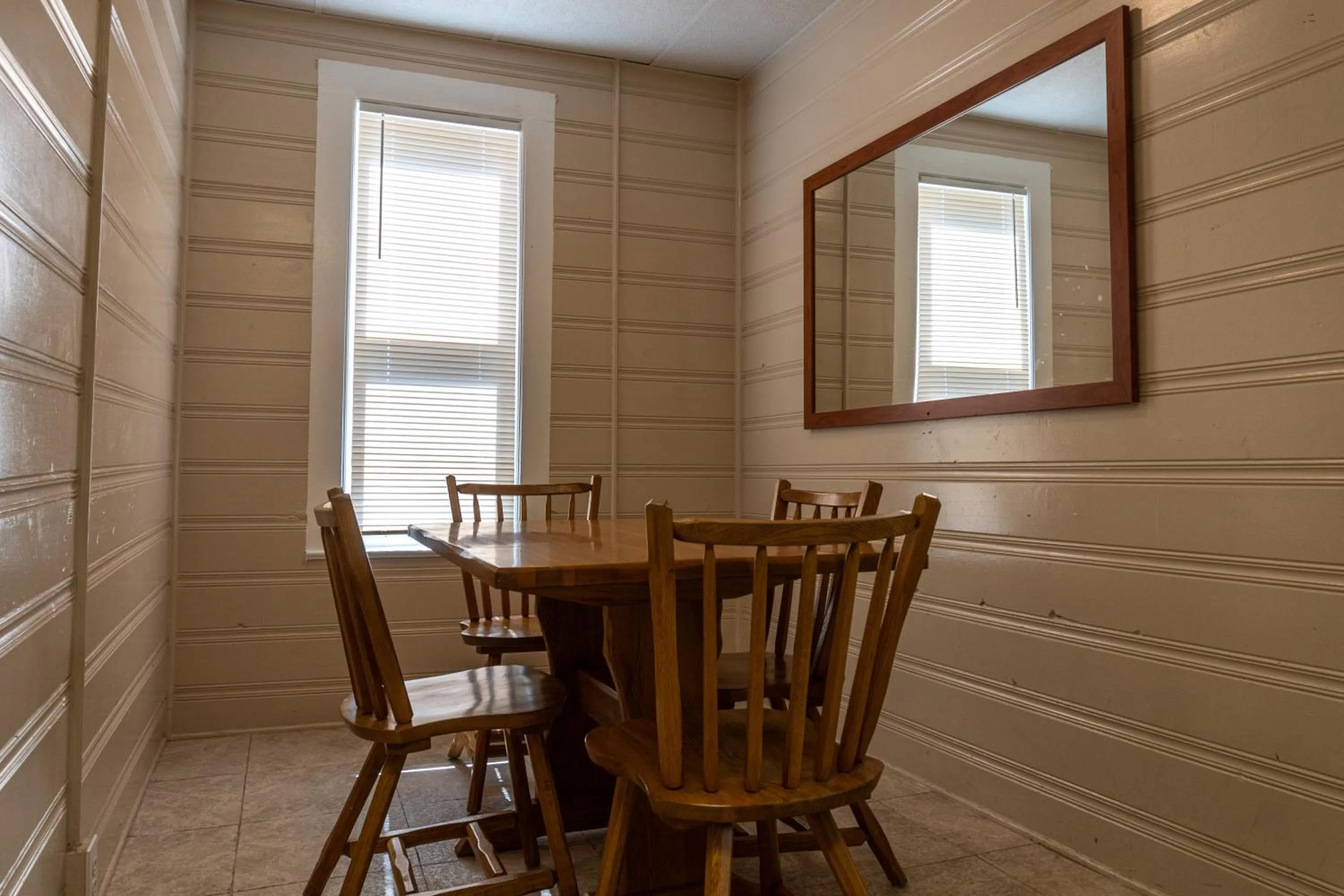 Dining area in The Admiral Hotel/Motel
