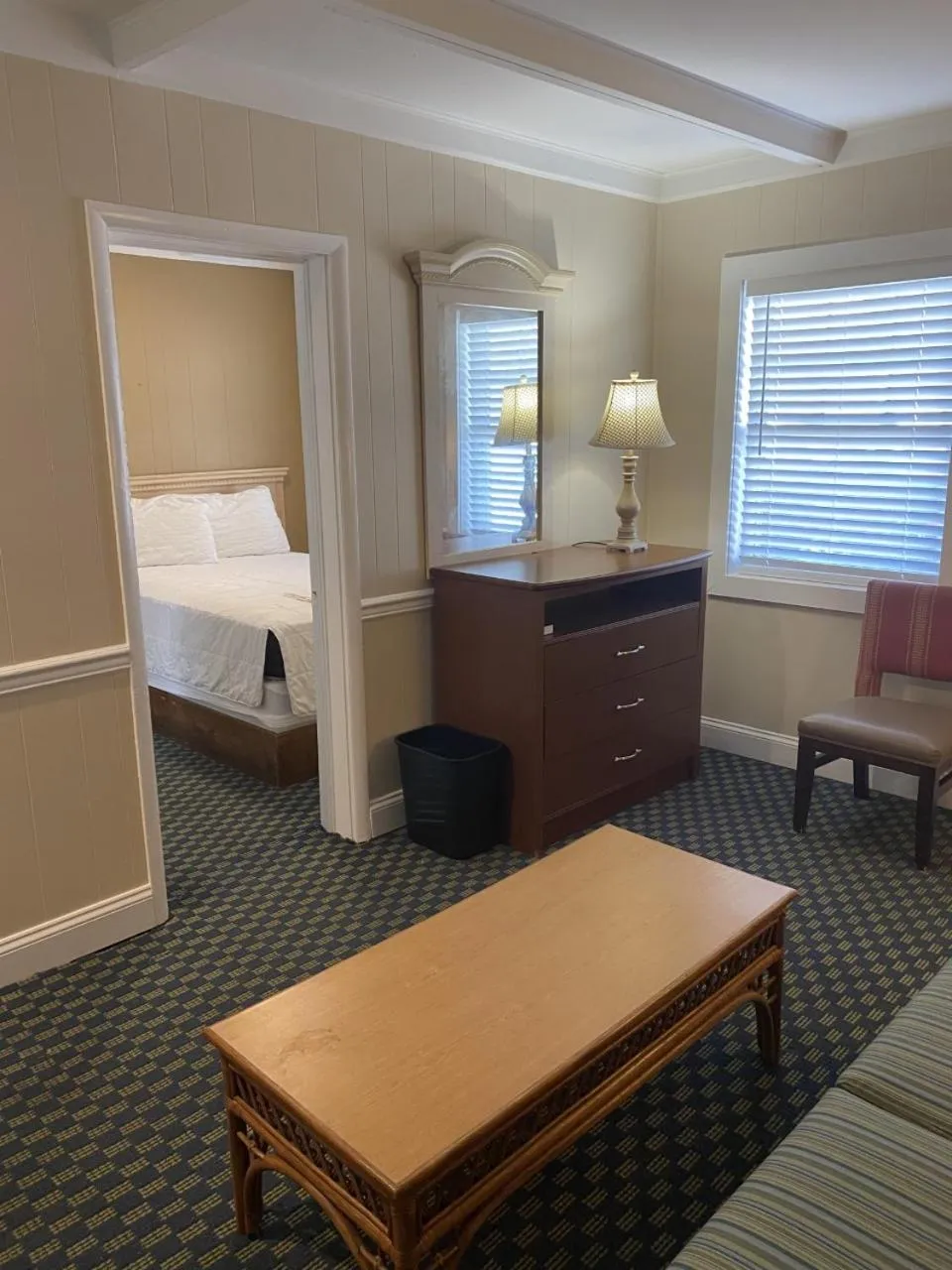Photo of the whole room, Bed in The Admiral Hotel/Motel