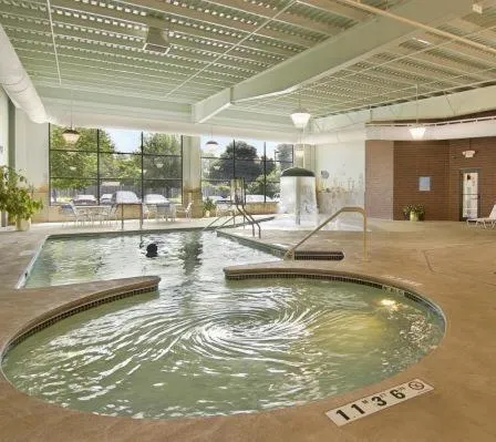 Swimming pool in Ramada by Wyndham Bettendorf