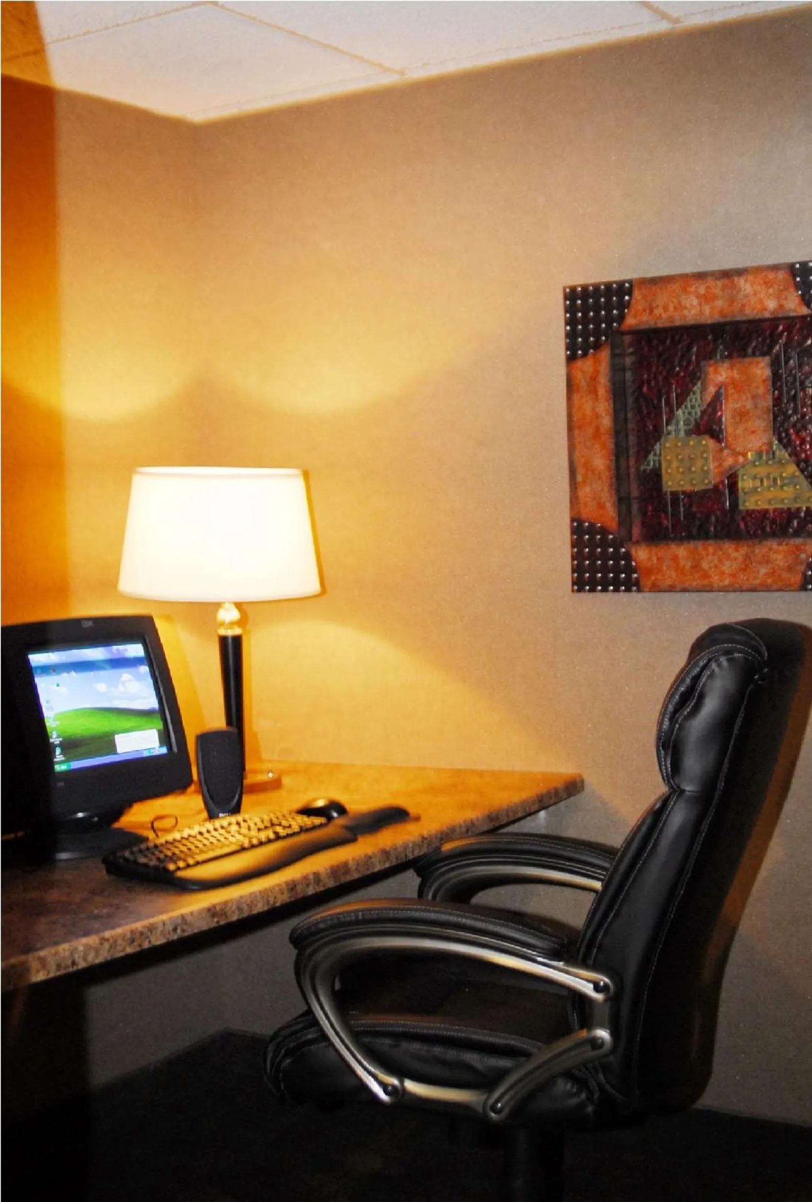 Business facilities in Ramada by Wyndham Bettendorf