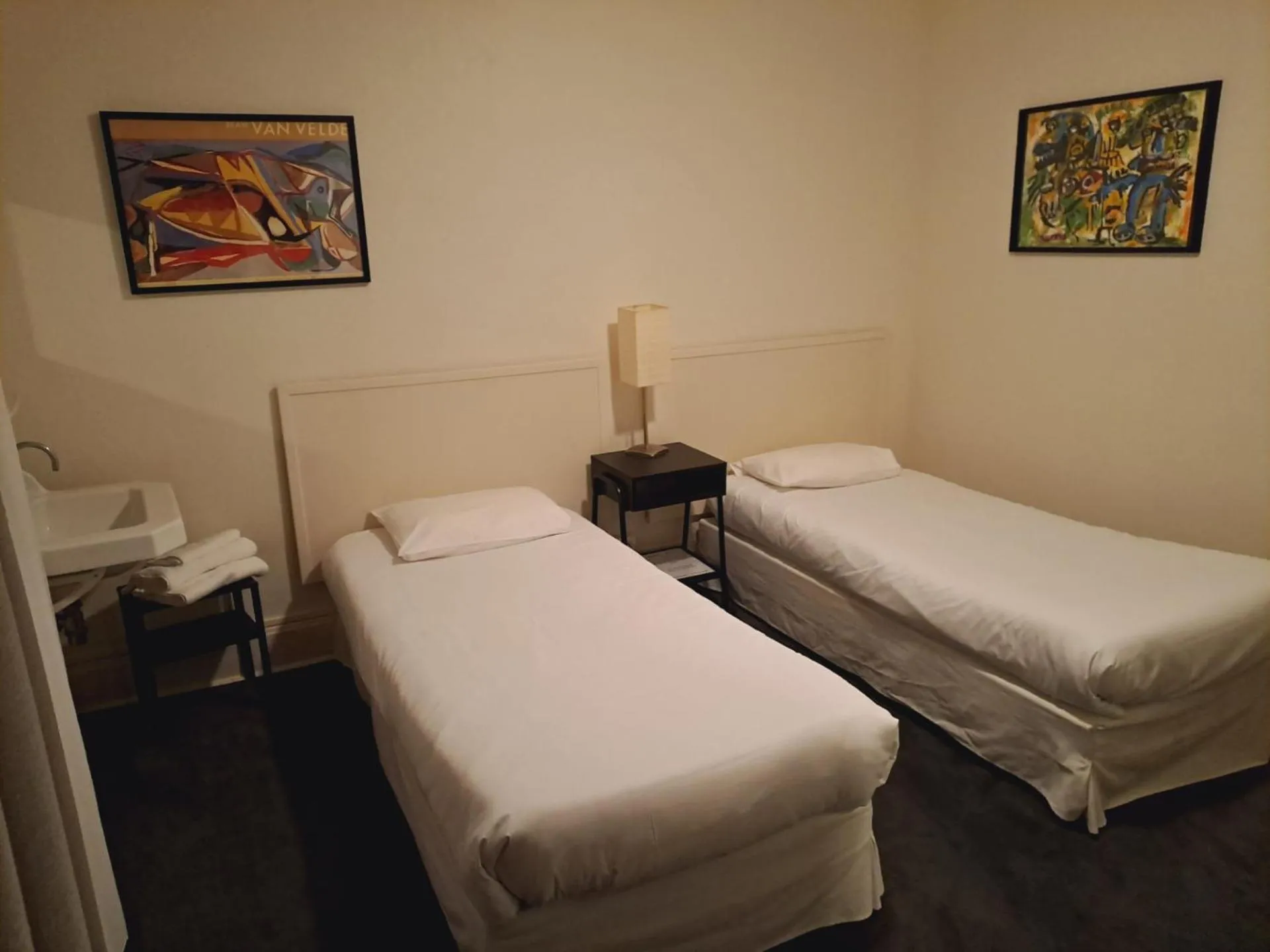 Bedroom, Bed in Trianon