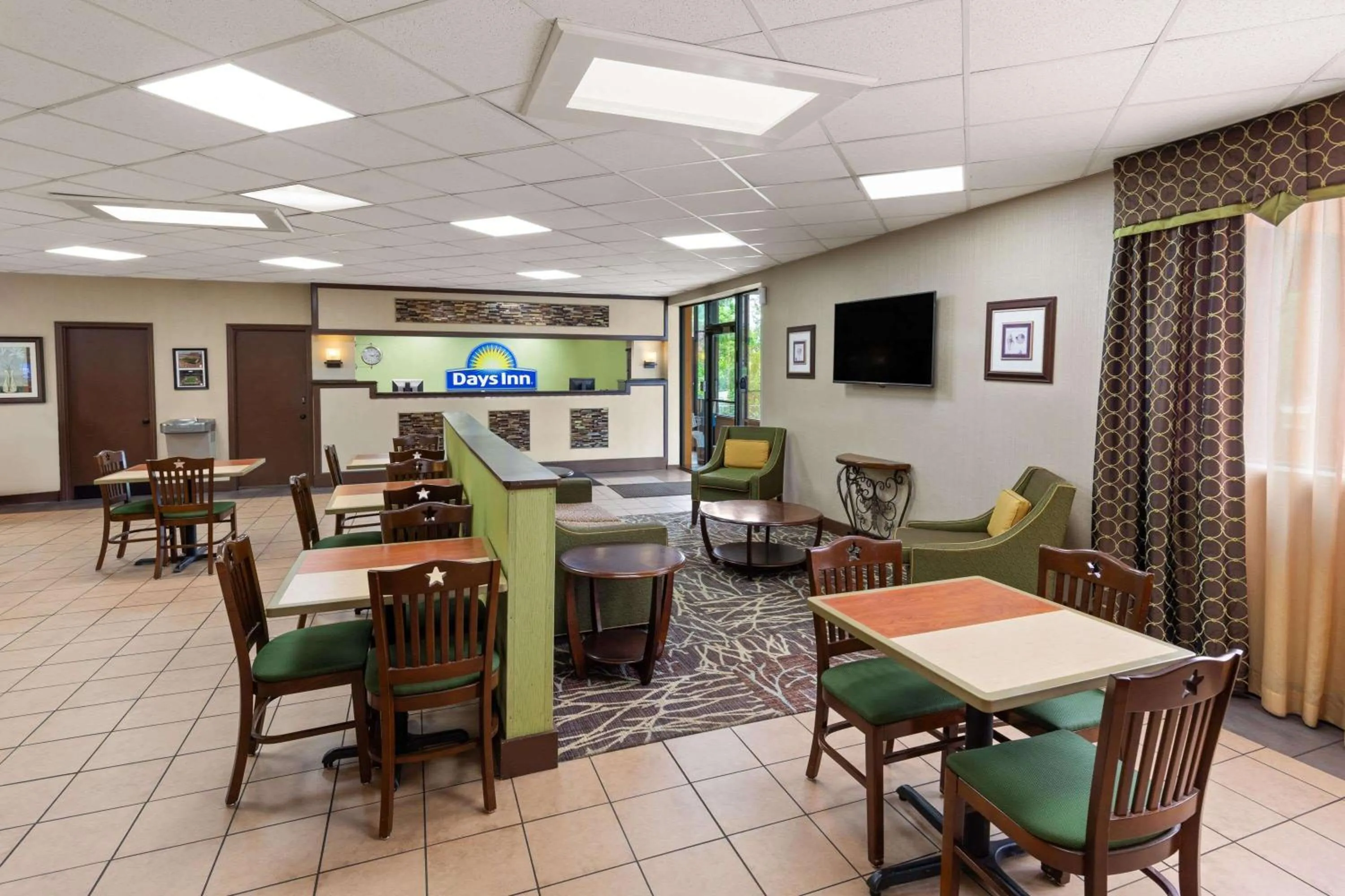 Lobby or reception in Days Inn by Wyndham Knoxville East