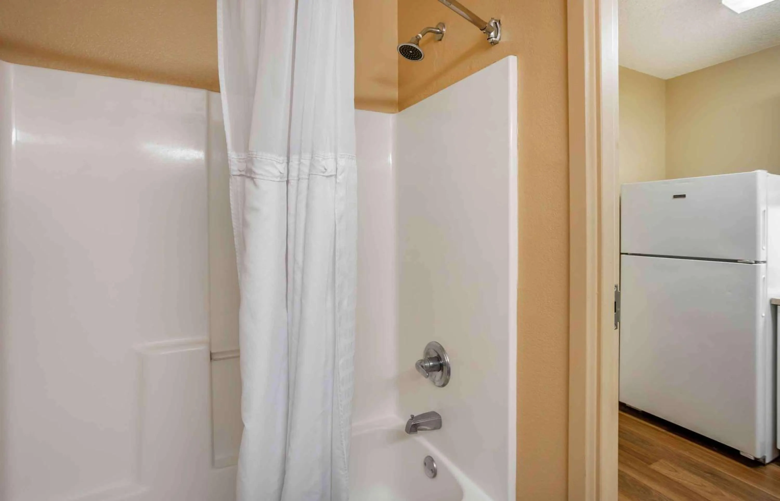 Bathroom in Extended Stay America Suites - Philadelphia - Horsham - Welsh Rd