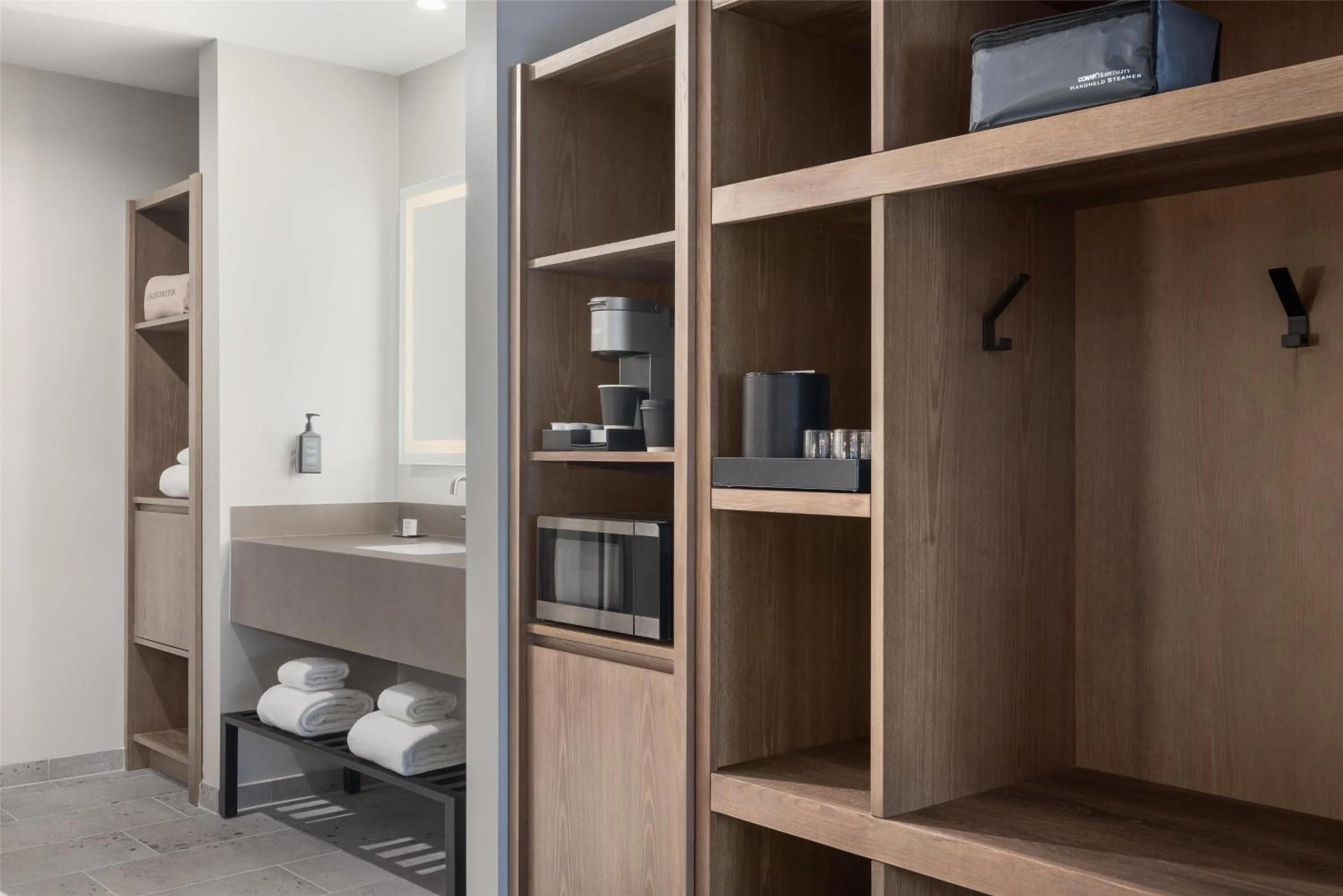 Bathroom in Starlite Yellowstone, Tapestry Collection by Hilton