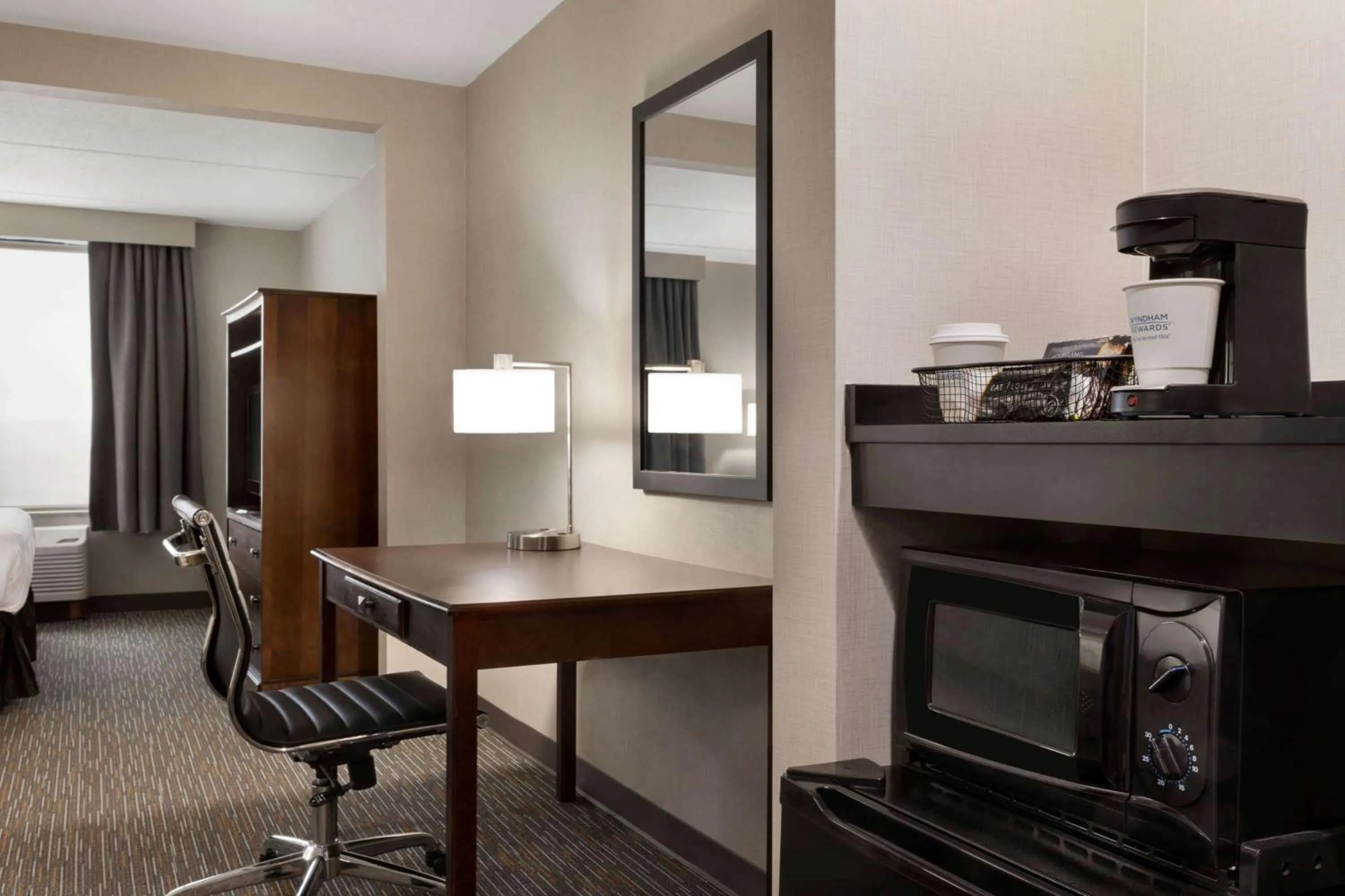 Photo of the whole room, Bed in Wingate by Wyndham Bridgeport Clarksburg