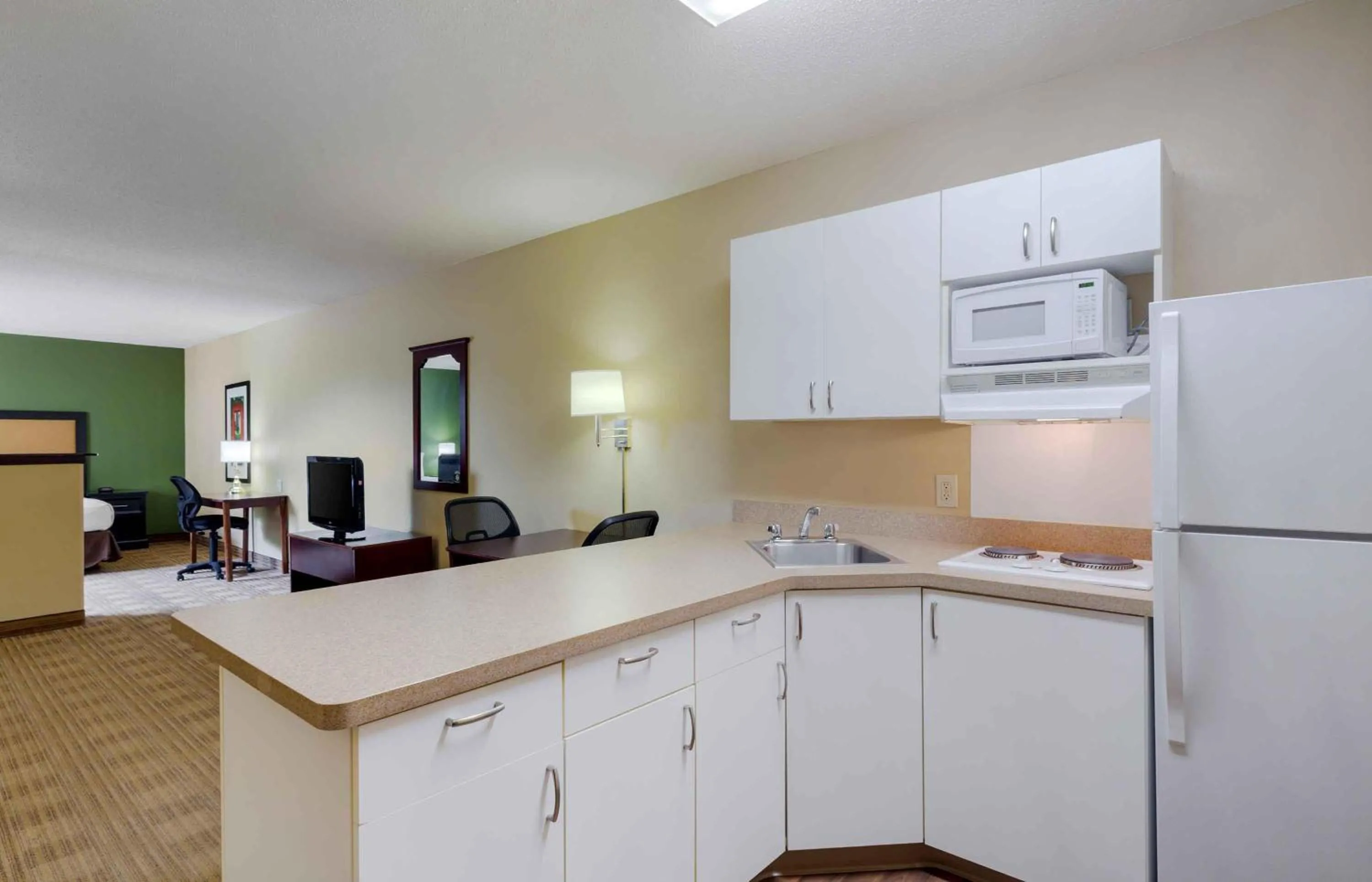 Kitchen or kitchenette in Extended Stay America Suites - Pittsburgh - Carnegie