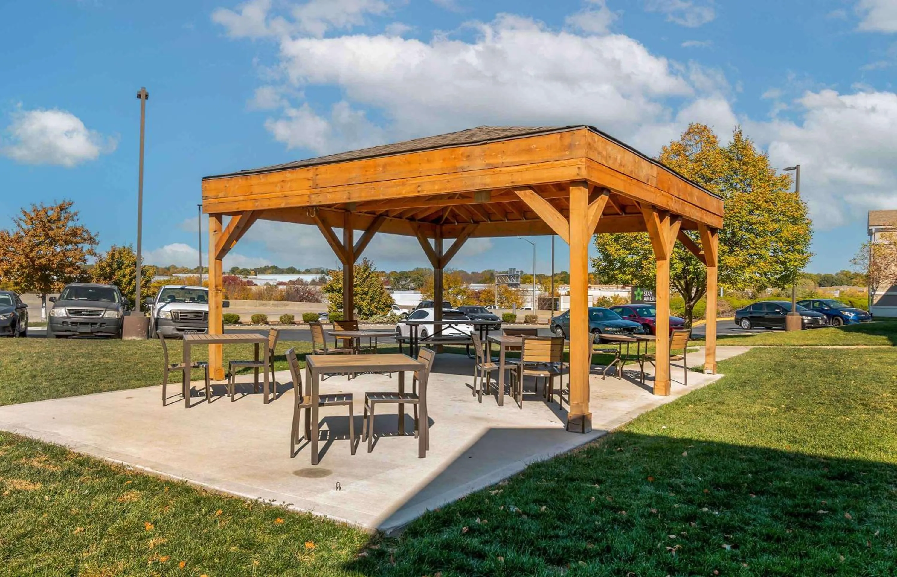 Property building in Extended Stay America Suites - Kansas City - Lenexa - 87th St