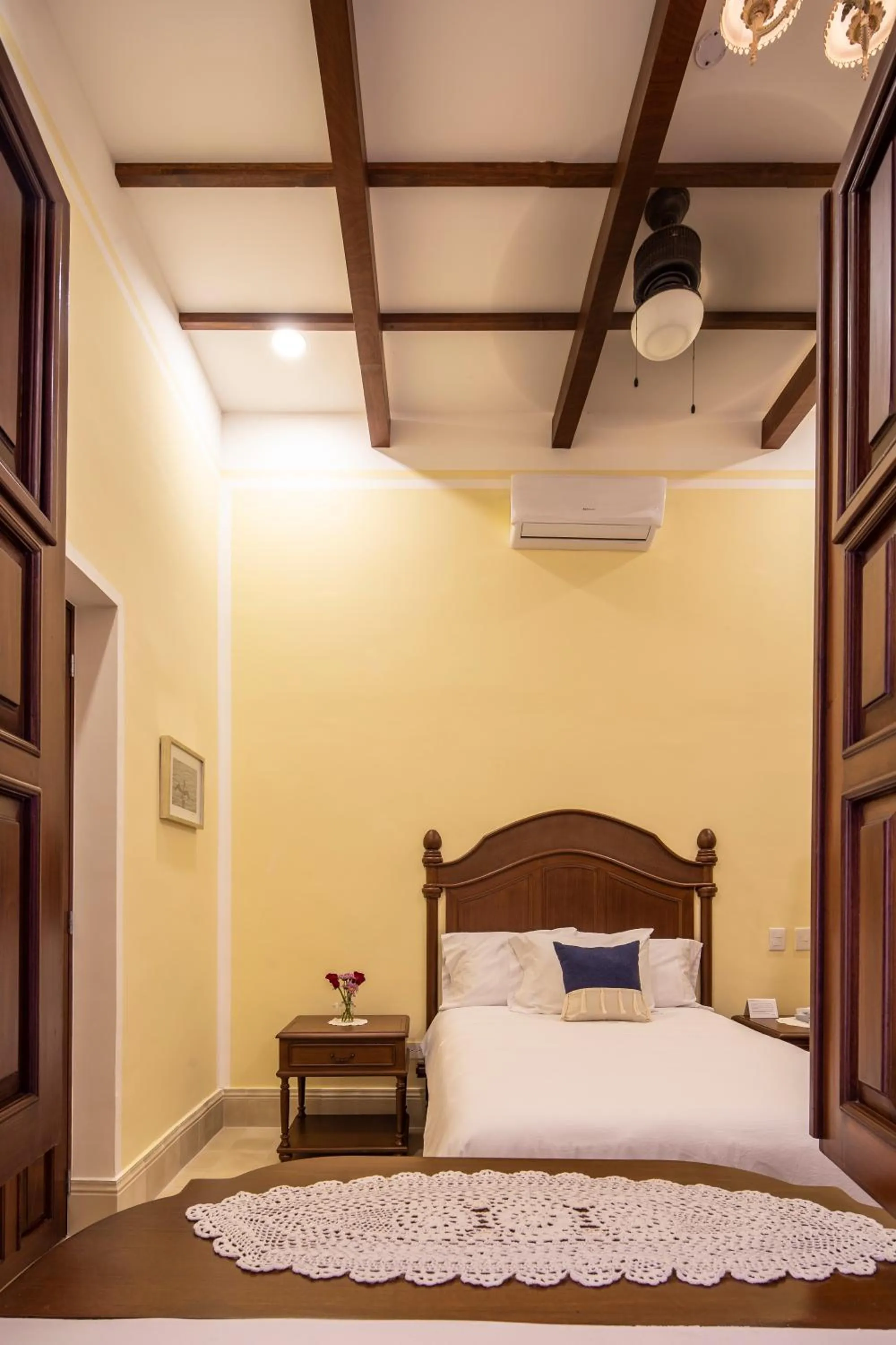 Bed in Casa Tavera- Adults Only