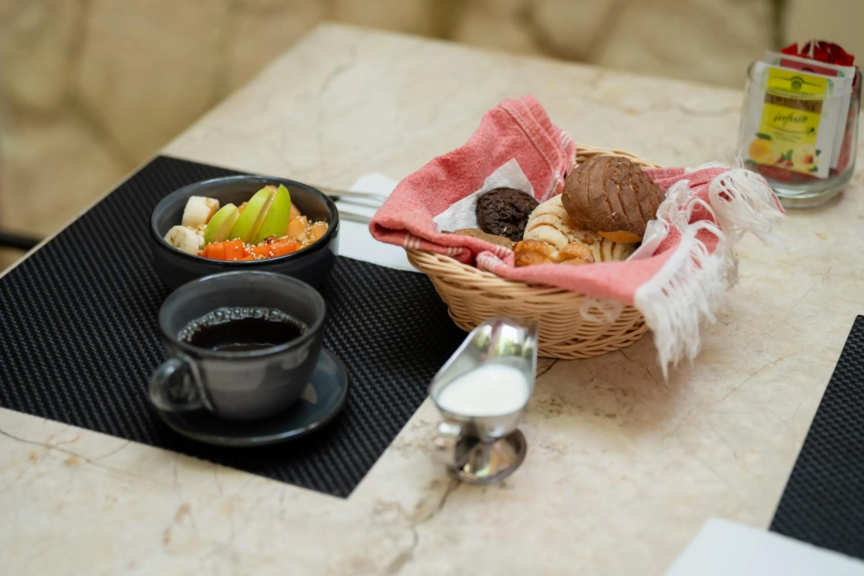 Breakfast in Casa Tavera- Adults Only