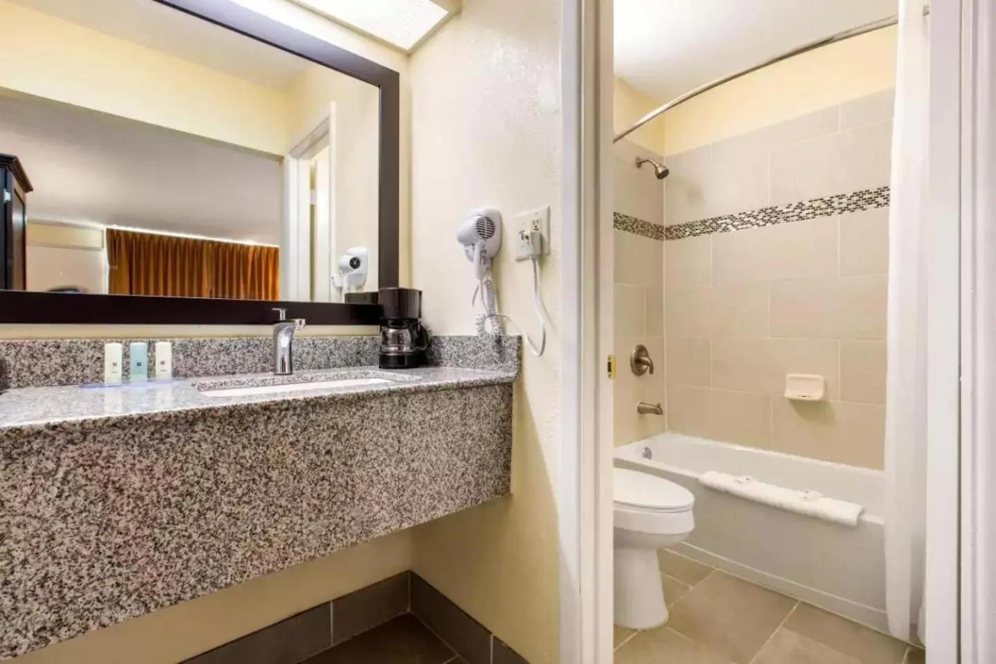 Ramada by Wyndham Santee I-95