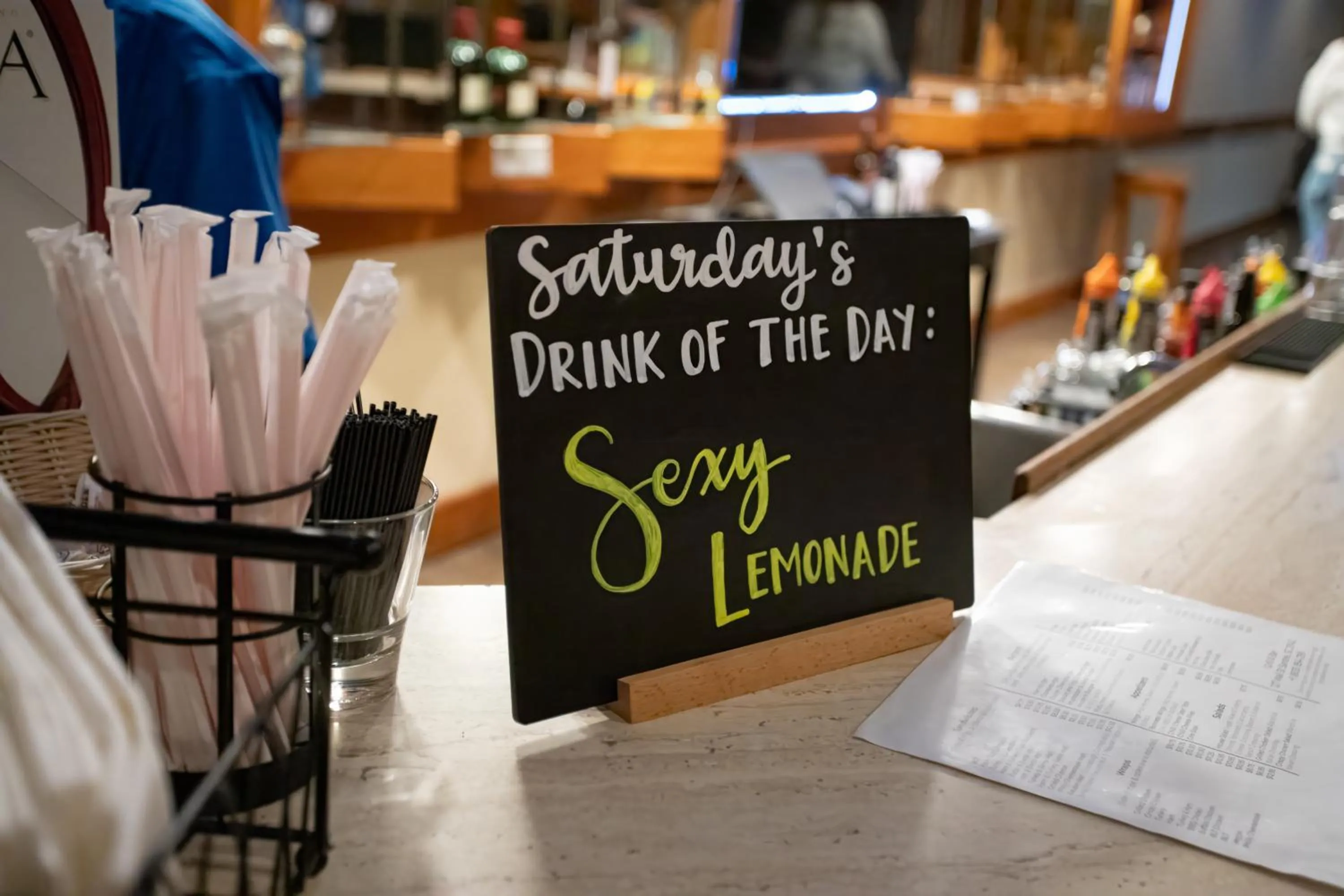 Lounge or bar in Ramada by Wyndham Santee I-95