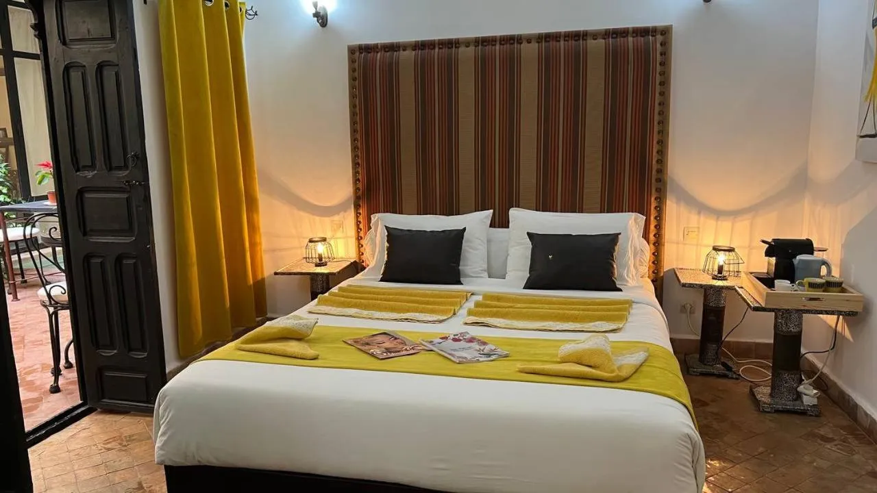 Bed in RIAD PÉNÉLOPE Marrakech
