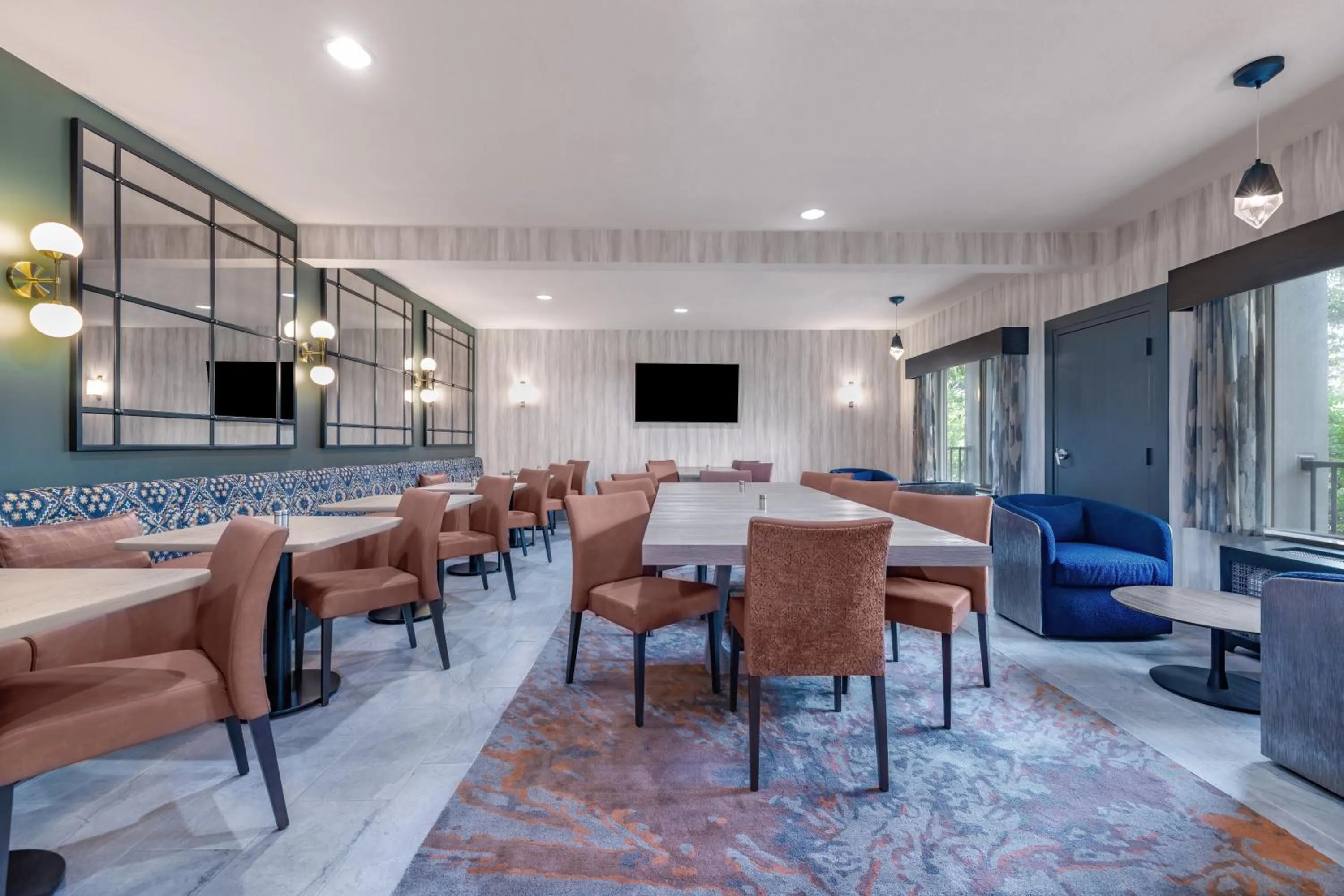 Restaurant/places to eat in The Newberry Hotel Bend, Tapestry Collection by Hilton